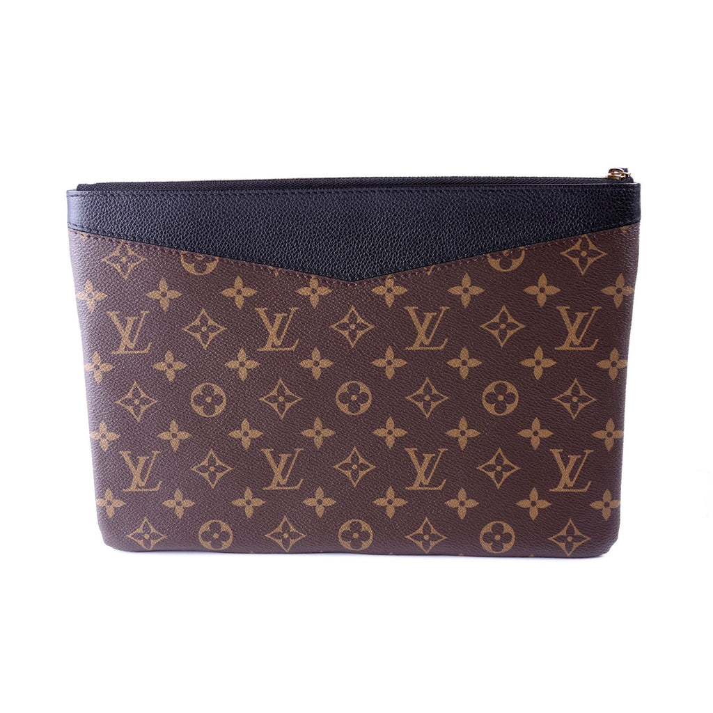 Louis Vuitton Daily Pouch Monogram Black