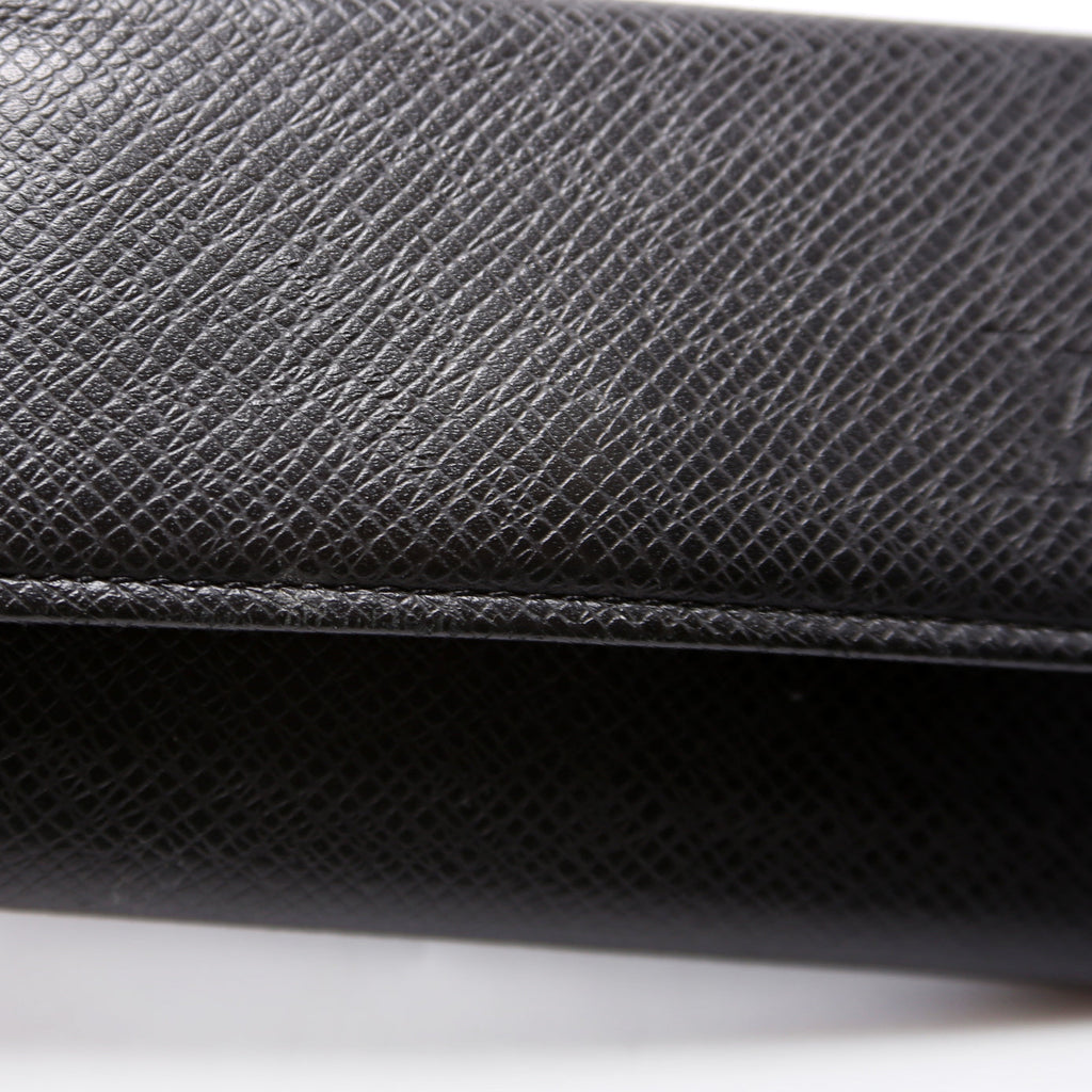 Louis Vuitton Multicles 6 Taiga Black