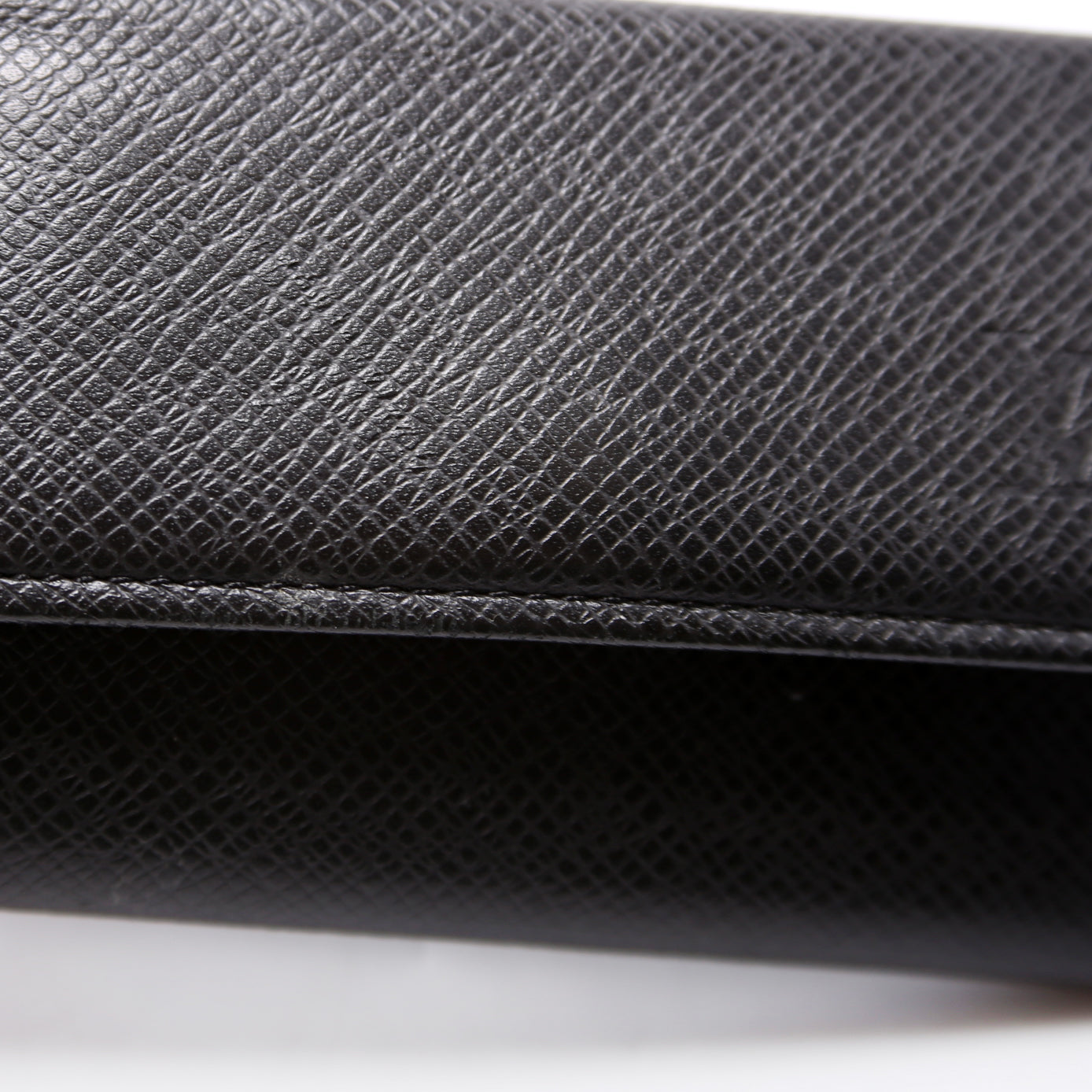 Louis Vuitton Multicles 6 Taiga Black