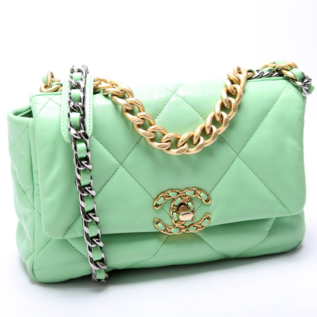 Chanel 19 Medium Flap Quilted Goatskin 30M Green