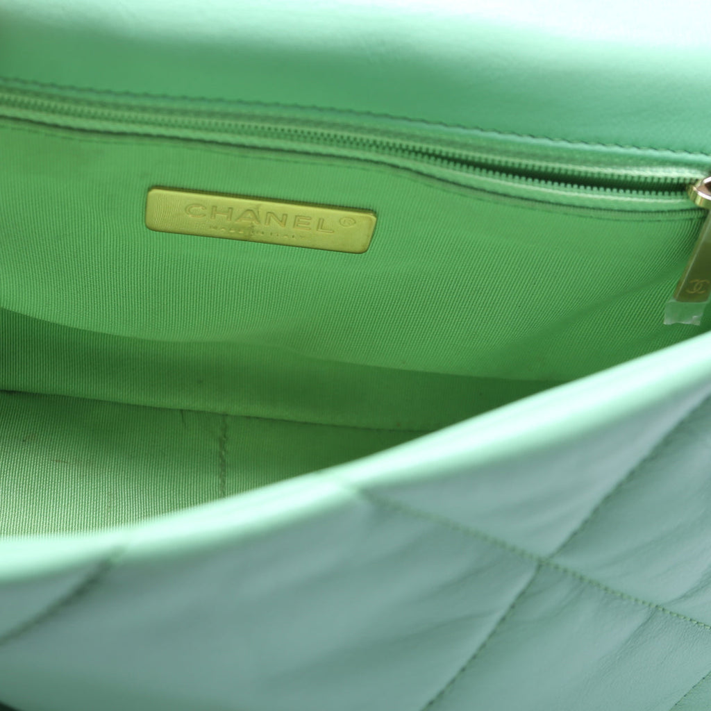 Chanel 19 Medium Flap Quilted Goatskin 30M Green