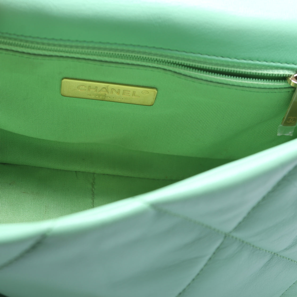 Chanel 19 Medium Flap Quilted Goatskin 30M Green
