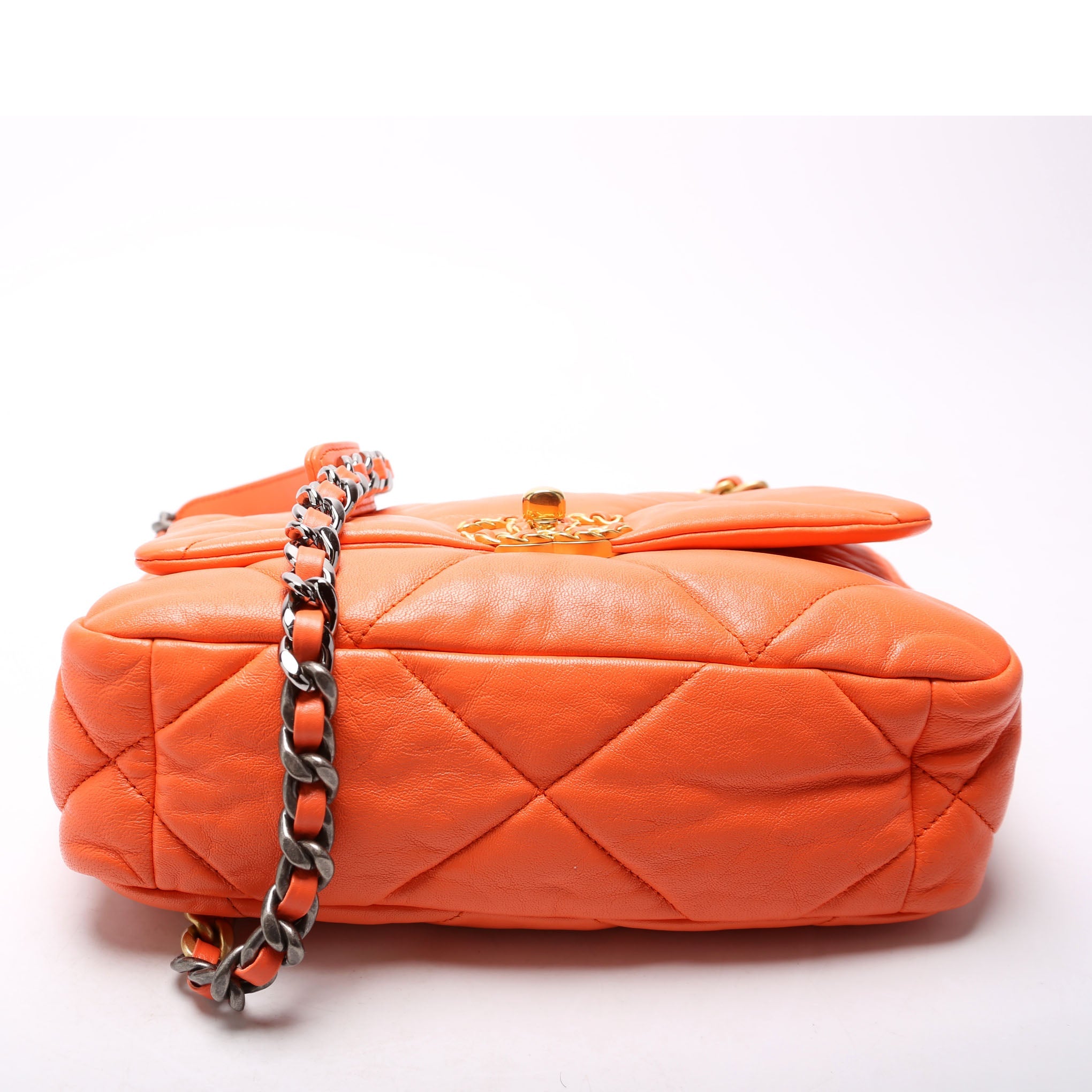 Chanel Quilted Goatskin 19 Medium Flap 29M Orange