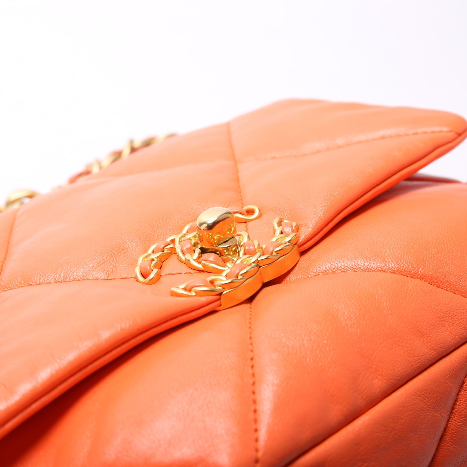 Chanel Quilted Goatskin 19 Medium Flap 29M Orange