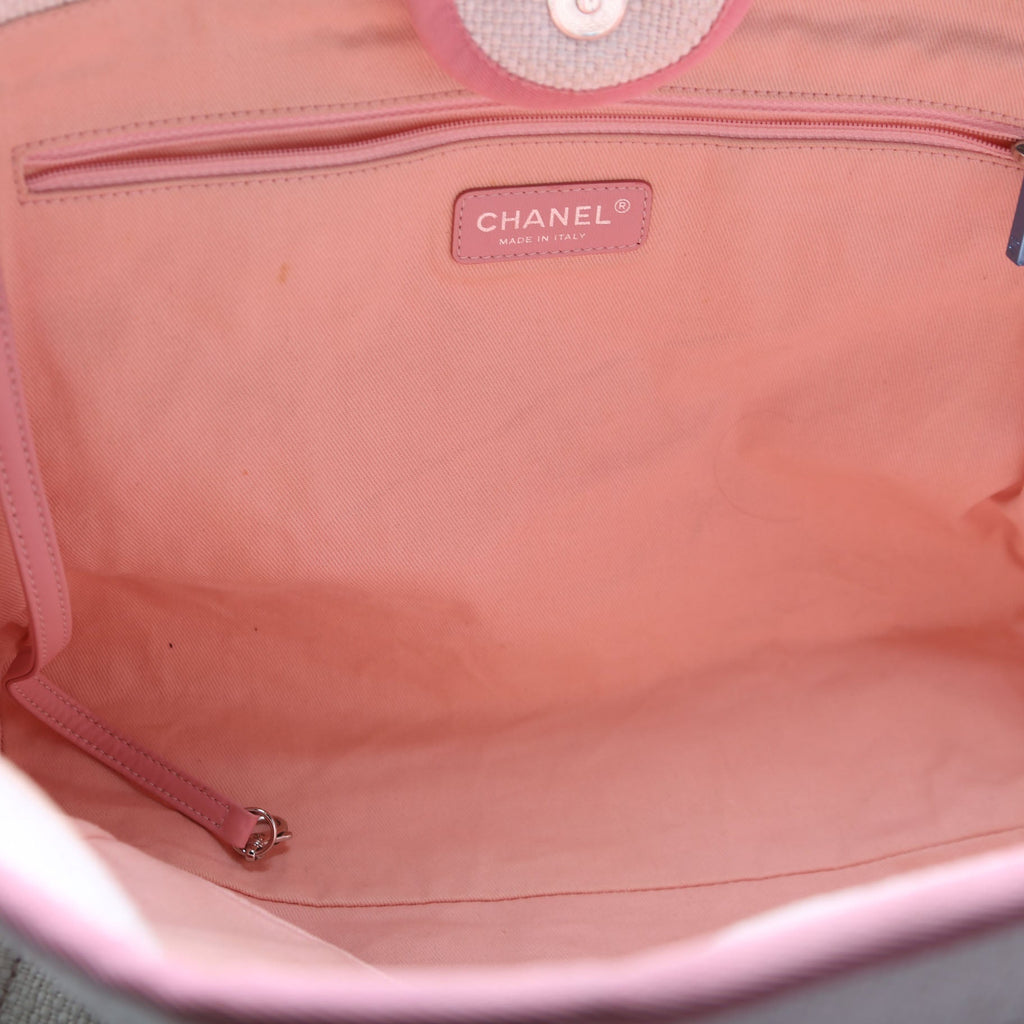 Chanel Deauville Medium Mixed Fibers 21M Pink
