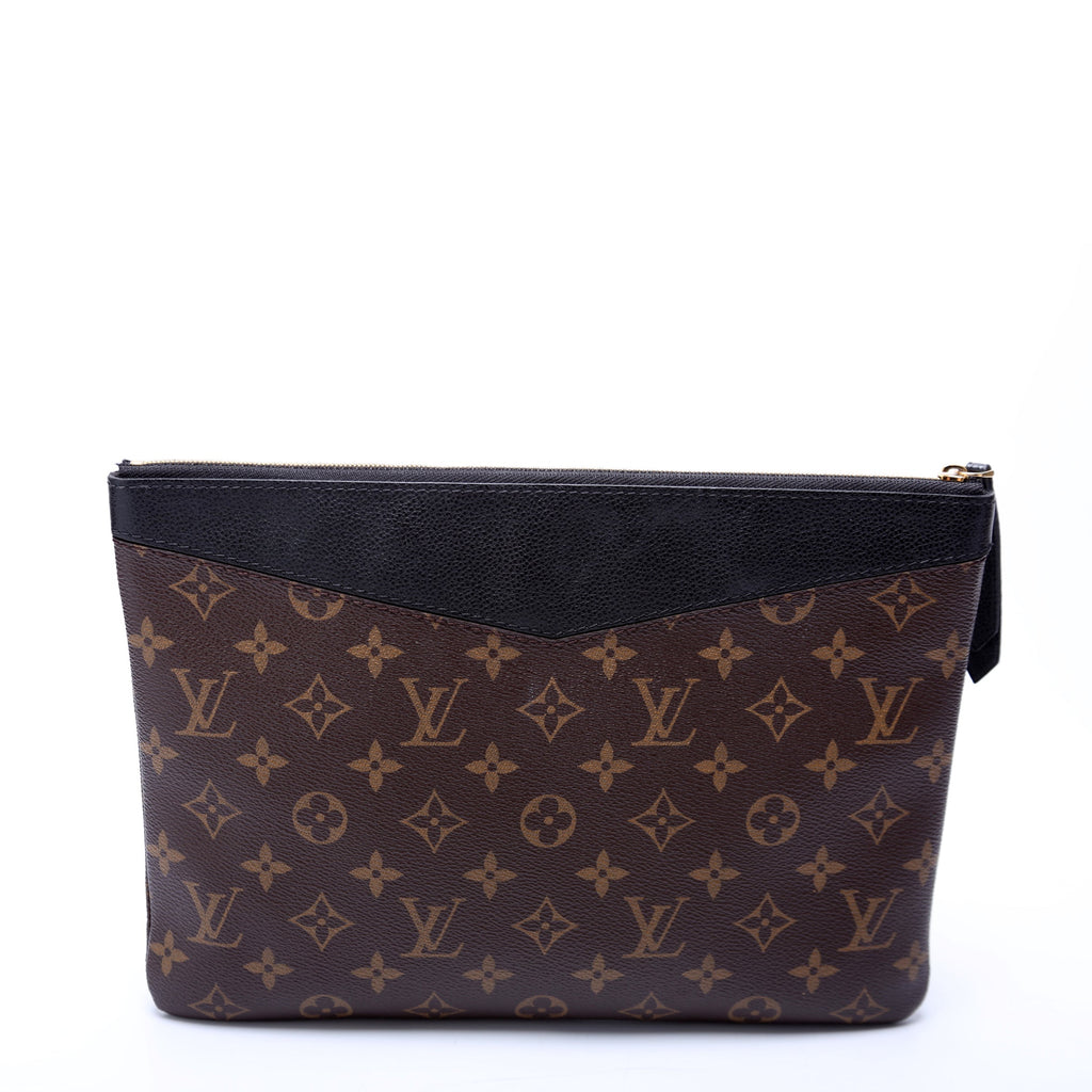 Louis Vuitton Daily Pouch Monogram Black