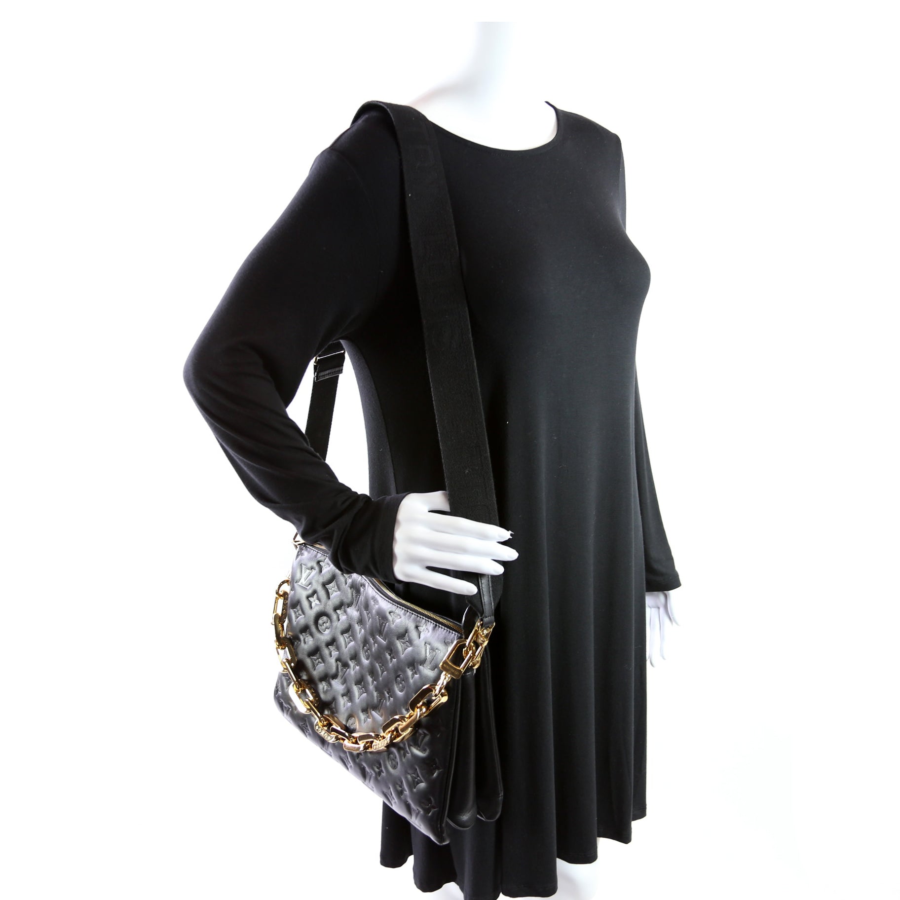 Louis Vuitton Coussin MM Lambskin Black
