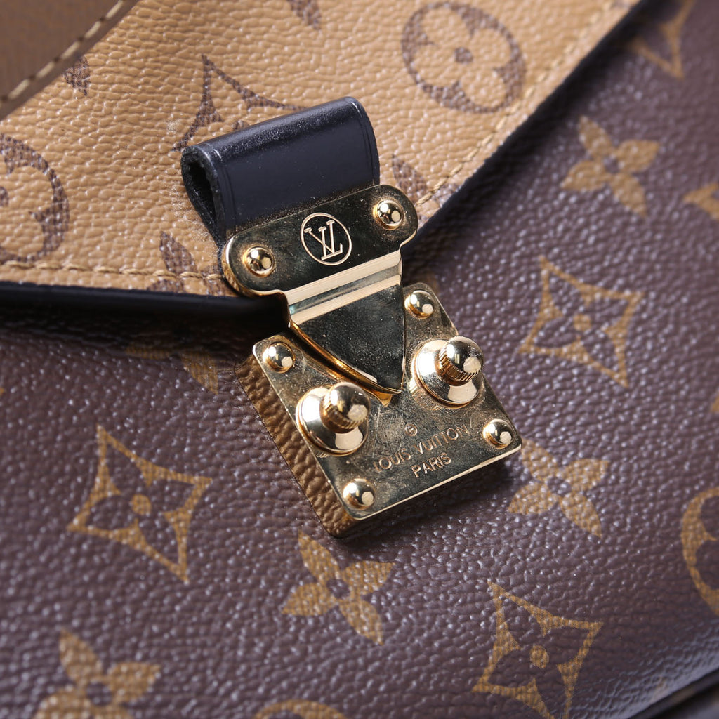 Louis Vuitton Pochette Metis Reverse Monogram