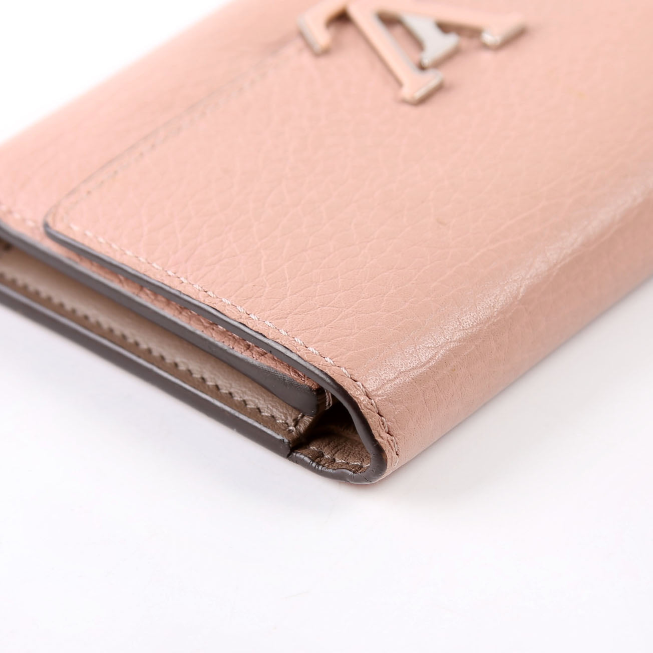 Louis Vuitton Capucines Wallet Compact Nude