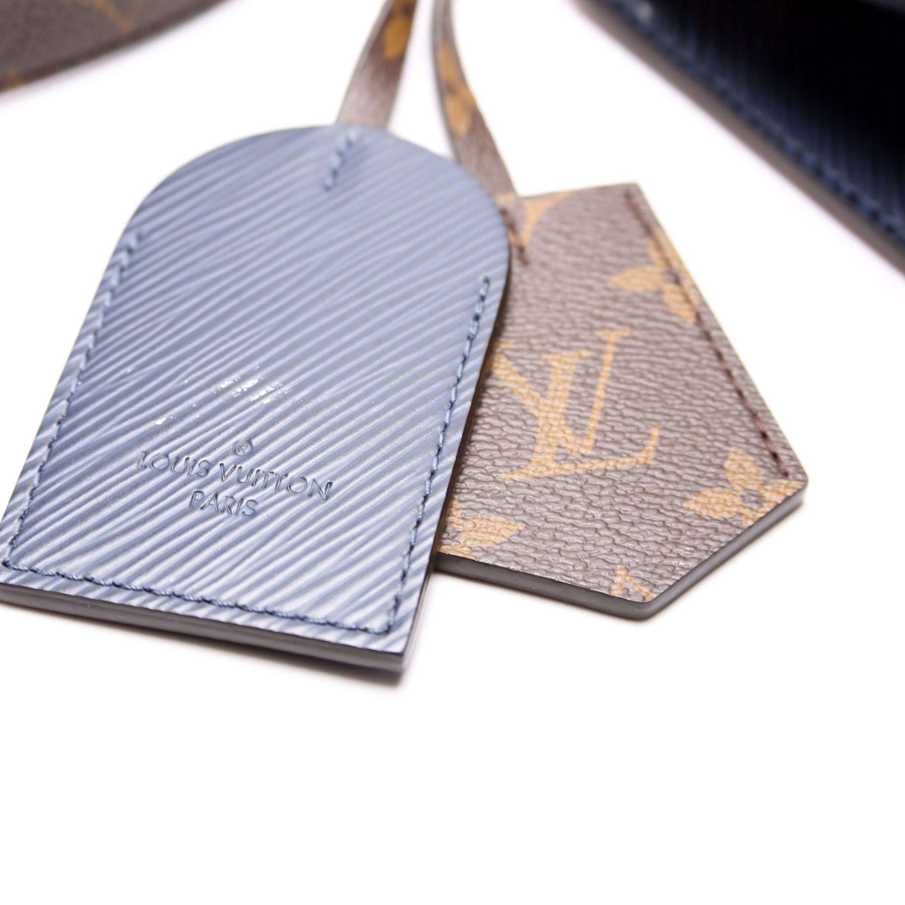 Louis Vuitton Spring Street Vernis Red