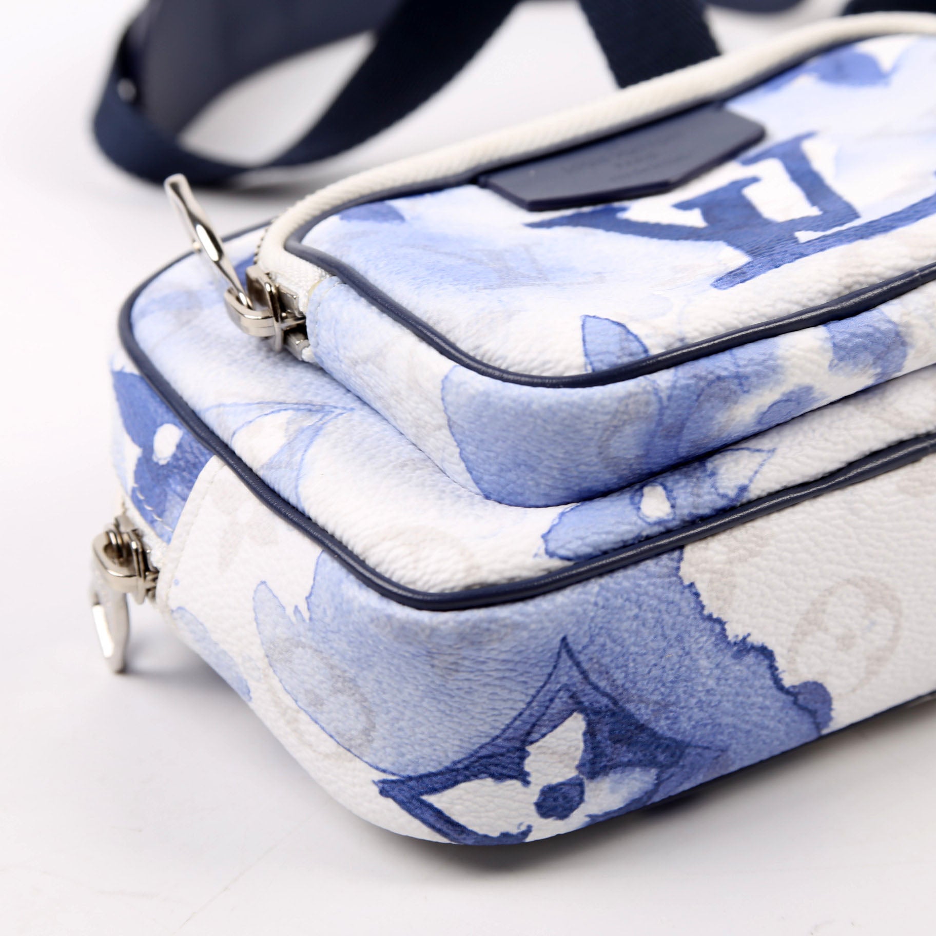 Louis Vuitton Outdoor Pouch Monogram Watercolor