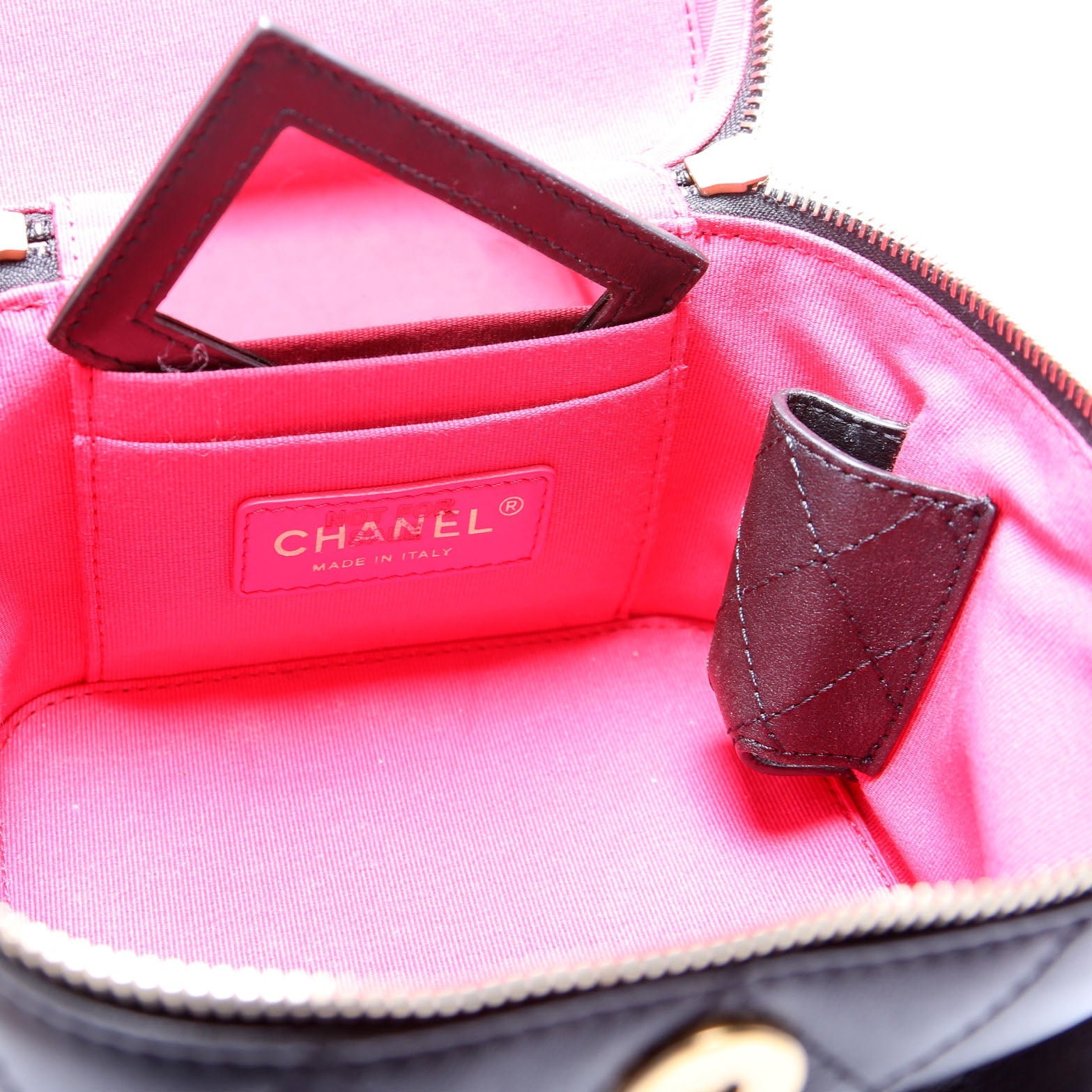 Chanel CC Vanity Case With Chain Small RFID Black