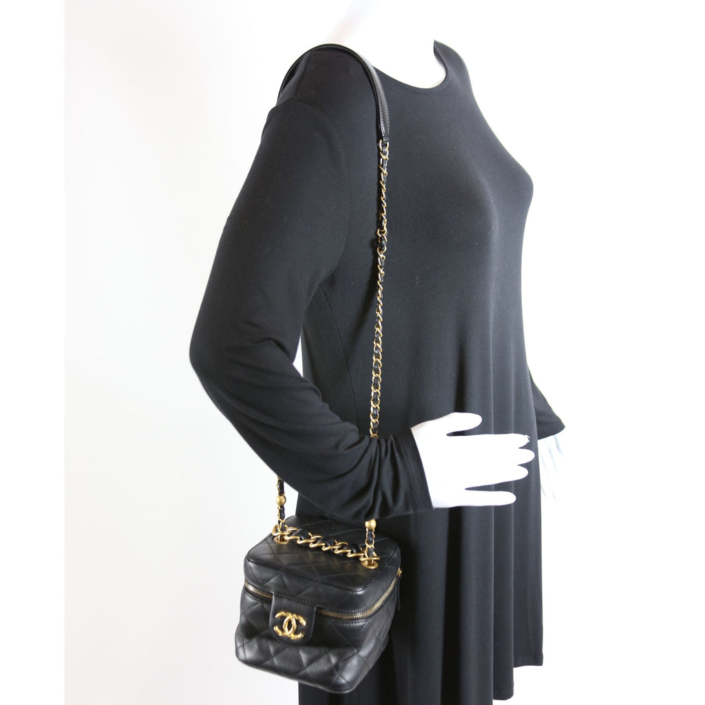 Chanel CC Vanity Case With Chain Small RFID Black