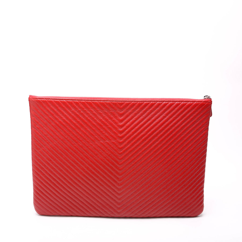 Chanel O Case Medium Caviar Chevron Red
