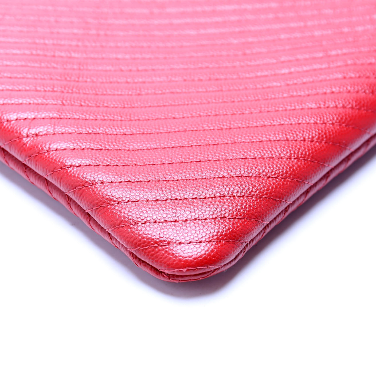 Chanel O Case Medium Caviar Chevron Red