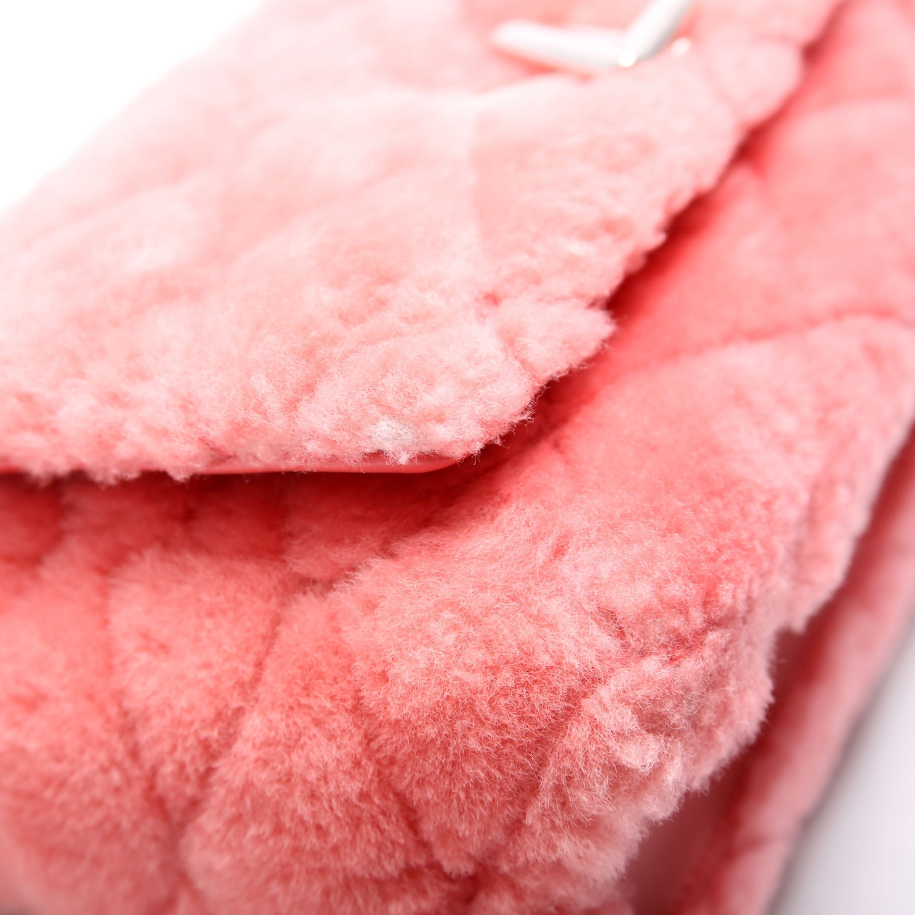 Louis Vuitton Malletage Twist Go-14 PM Fur Pink