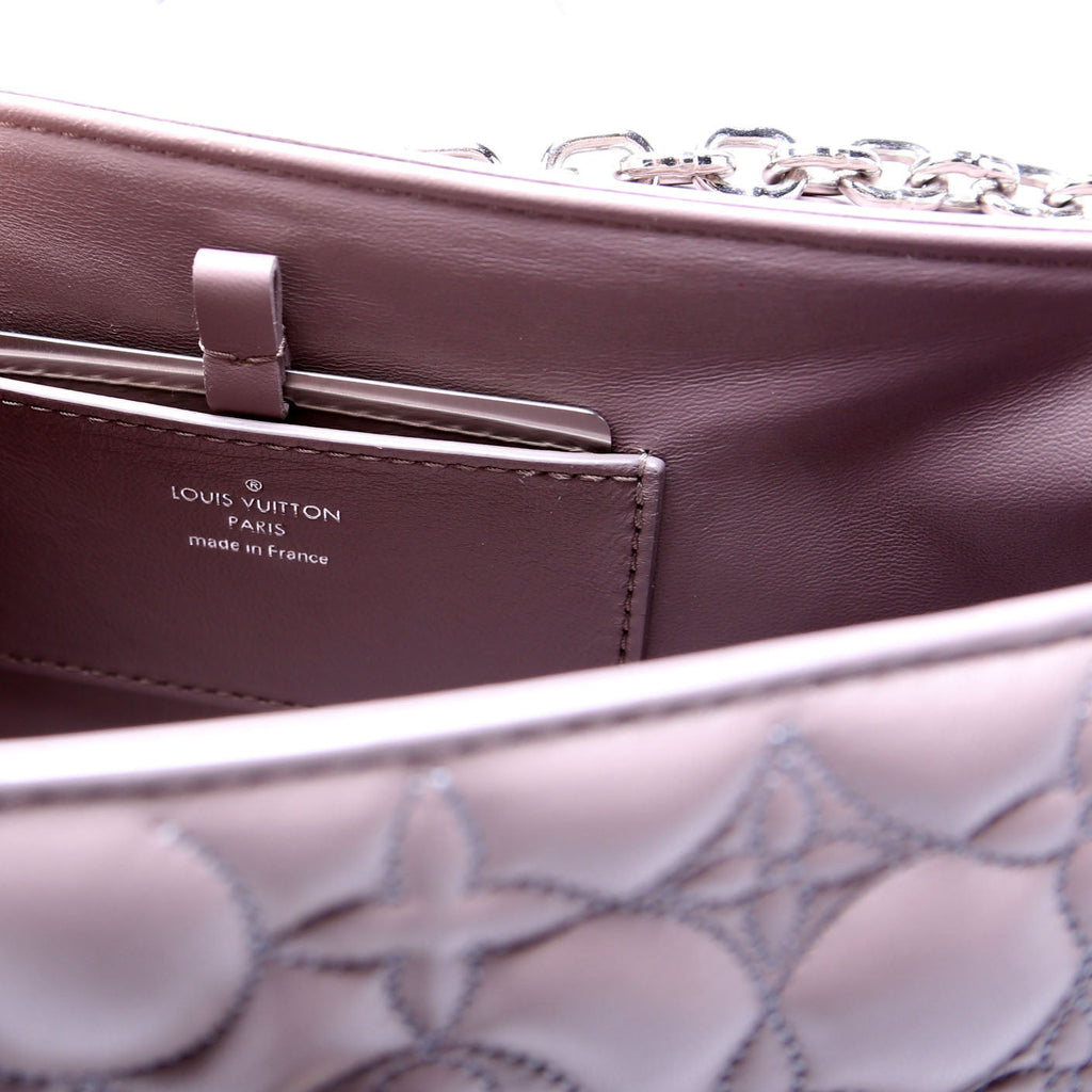 Louis Vuitton Twist MM Malletage Flower Lambskin Taupe