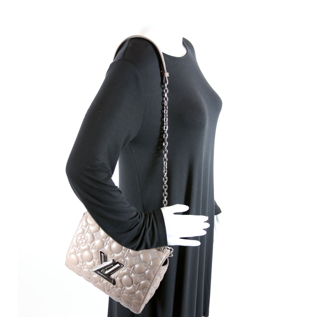 Louis Vuitton Twist MM Malletage Flower Lambskin Taupe