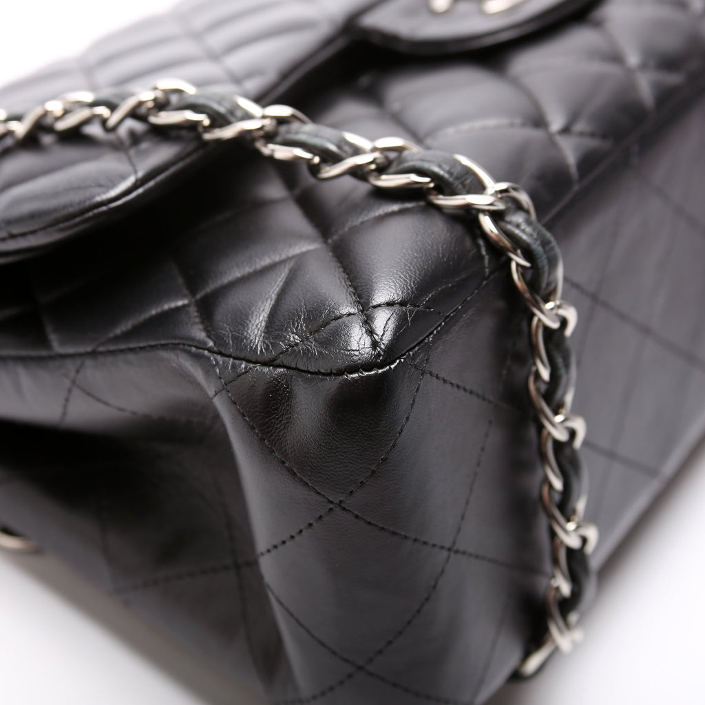 Chanel Classic Flap Jumbo Lambskin 14-16M