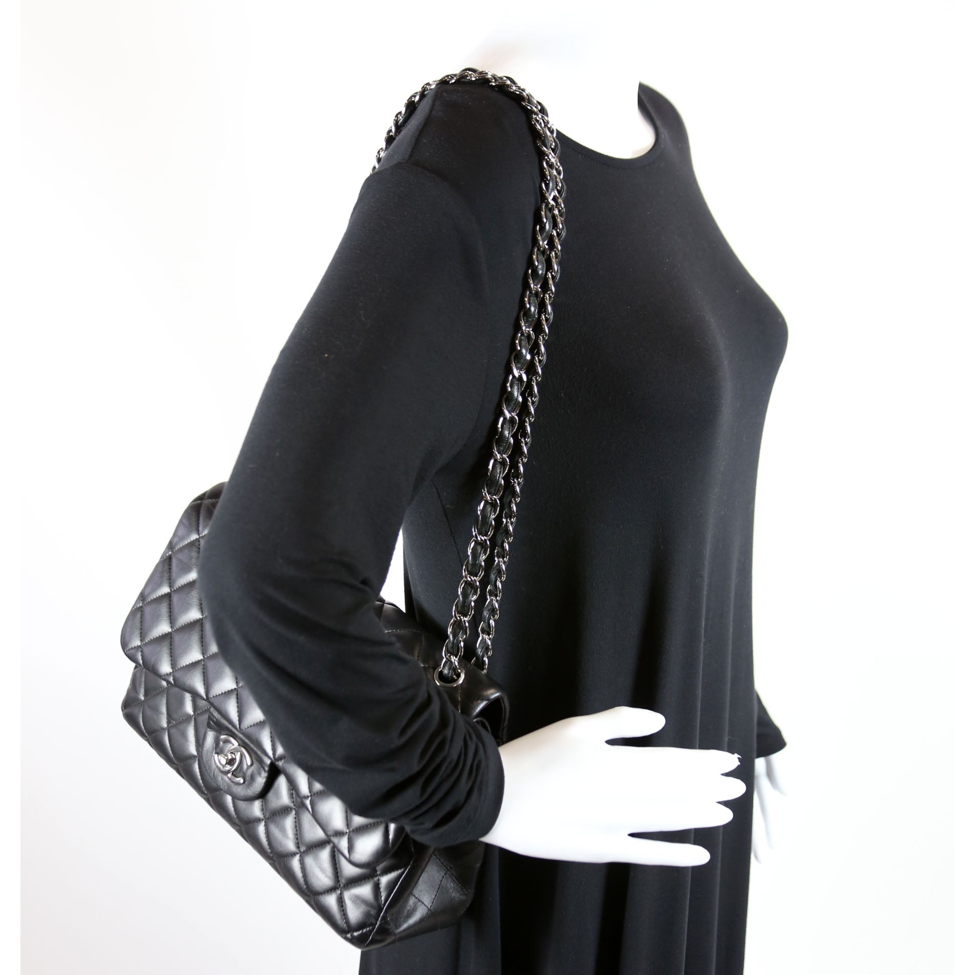 Chanel Classic Flap Jumbo Lambskin 14-16M