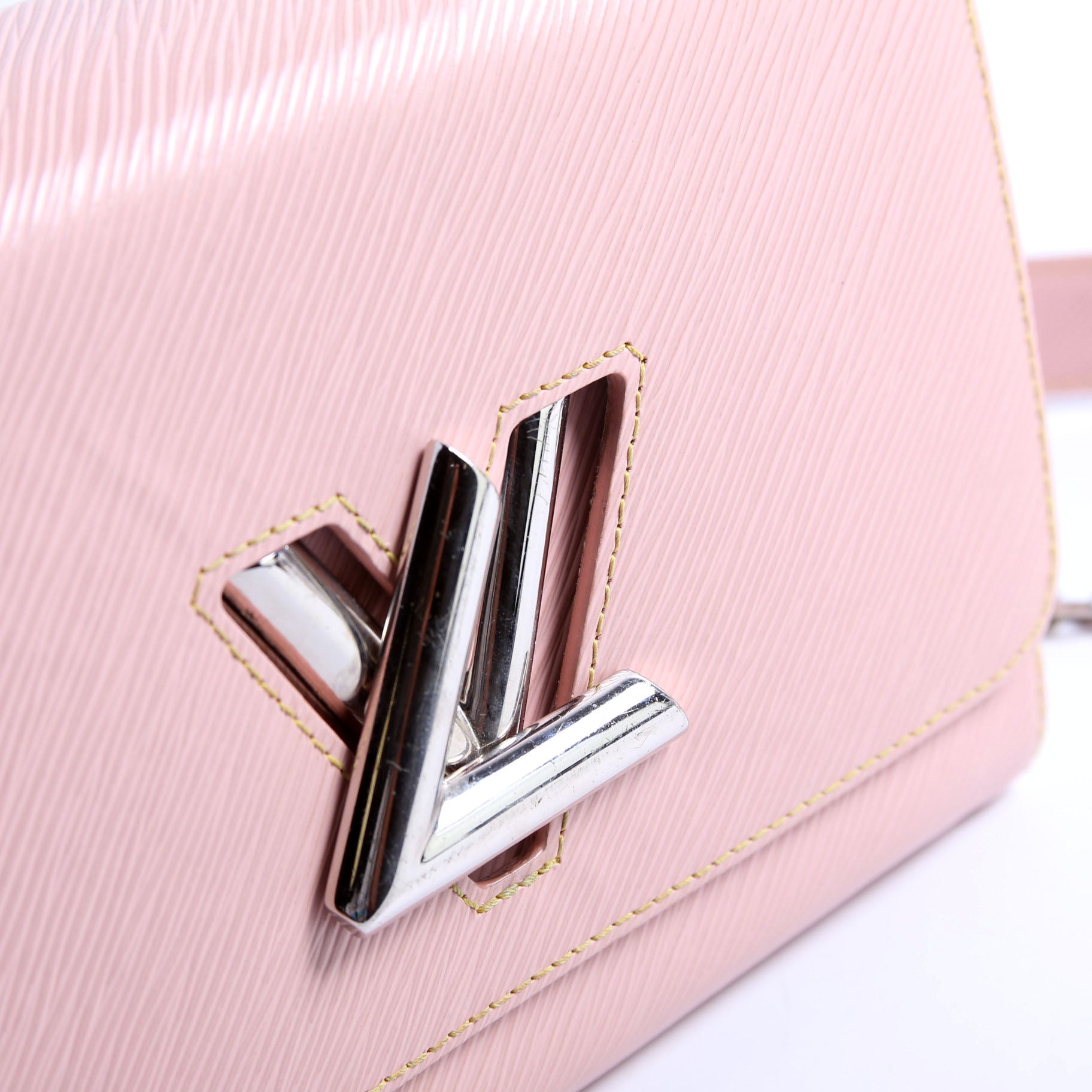 Louis Vuitton Twist MM Epi Pink
