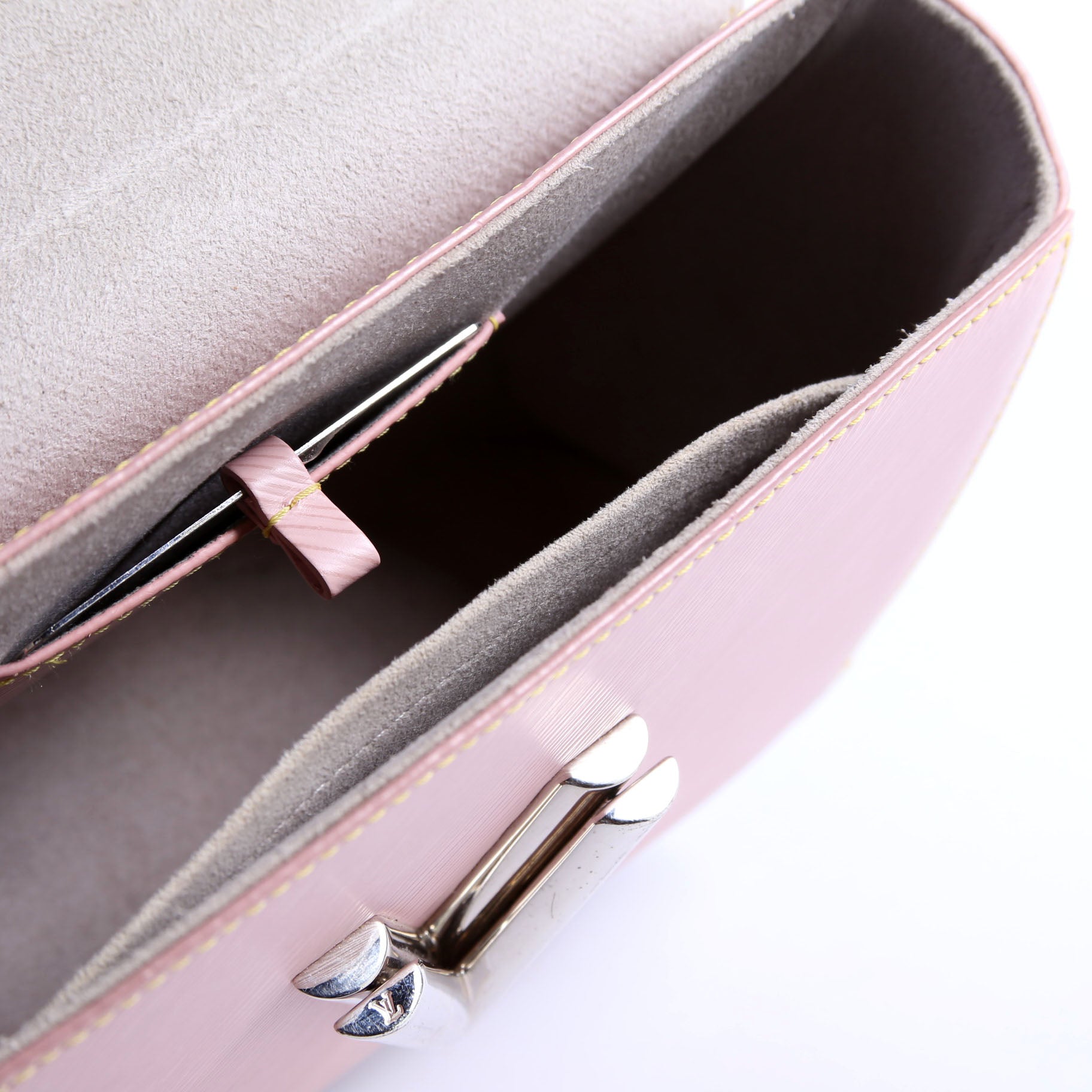 Louis Vuitton Twist MM Epi Pink