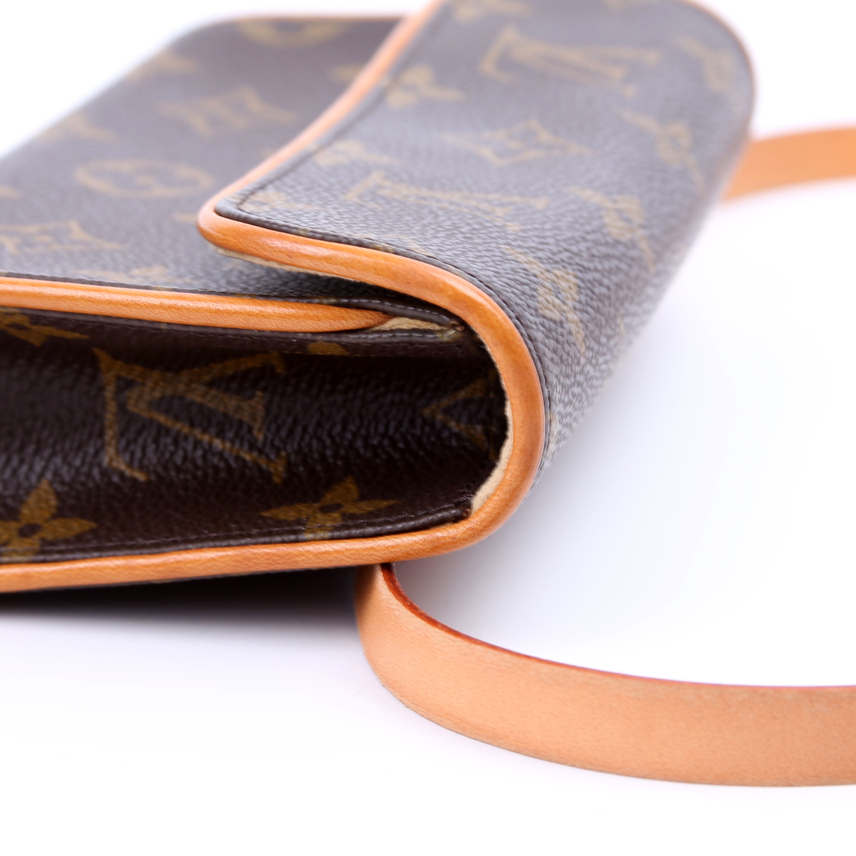 Louis Vuitton Pochette Florentine Monogram