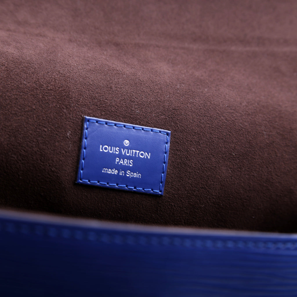 Louis Vuitton Cluny MM Epi Blue