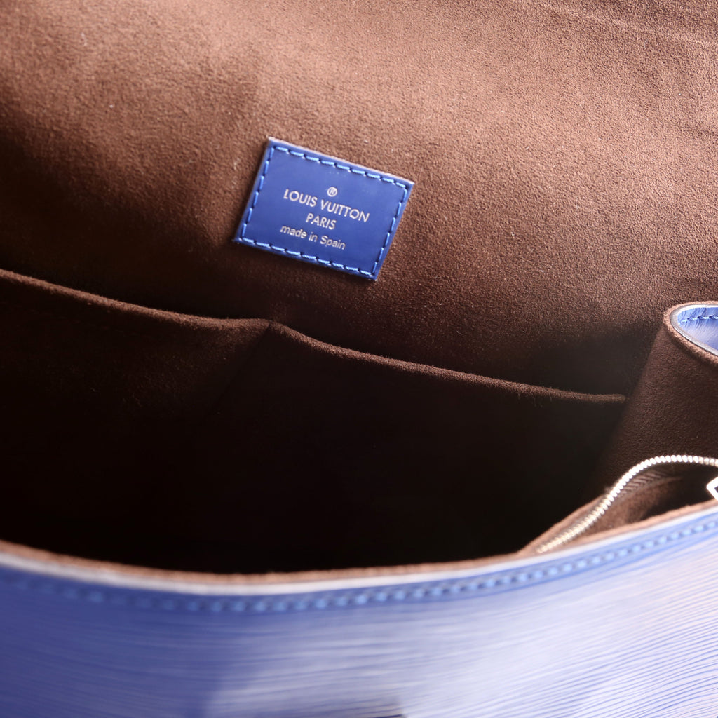 Louis Vuitton Cluny MM Epi Blue