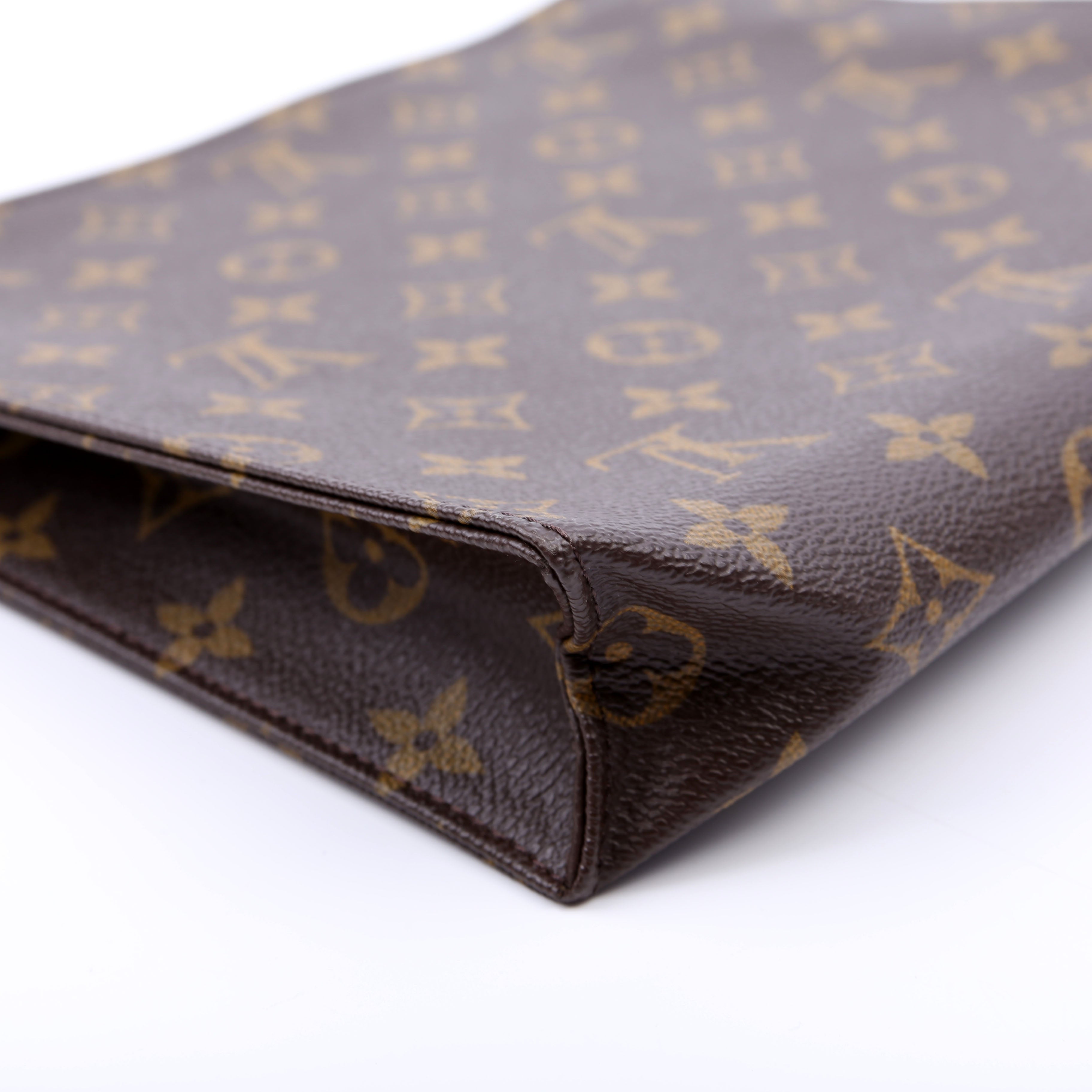 Louis Vuitton Toiletry Pouch 26 Newer Monogram