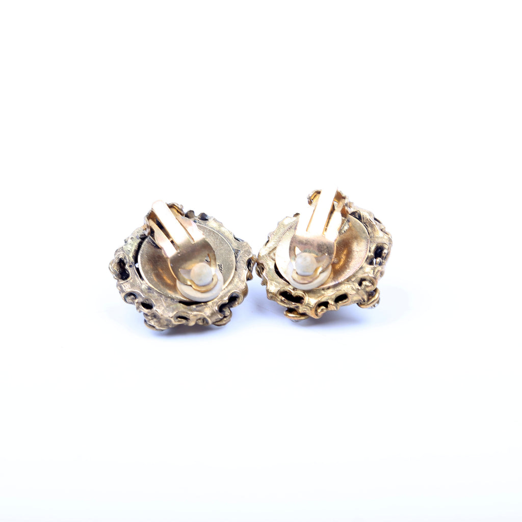 Chanel CC Rhinestone/Faux Pearl Clip On Vintage Earrings Gold