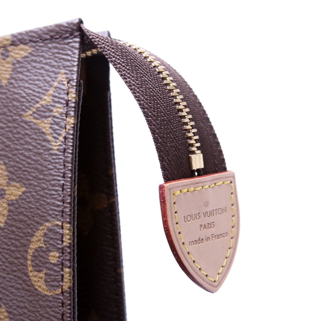 Louis Vuitton Toiletry Pouch 26 Newer Monogram