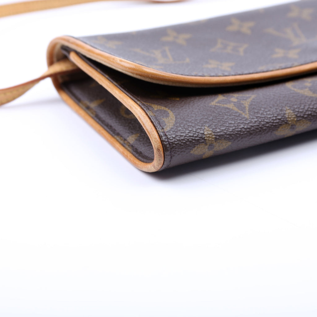 Louis Vuitton Pochette Twin GM Monogram