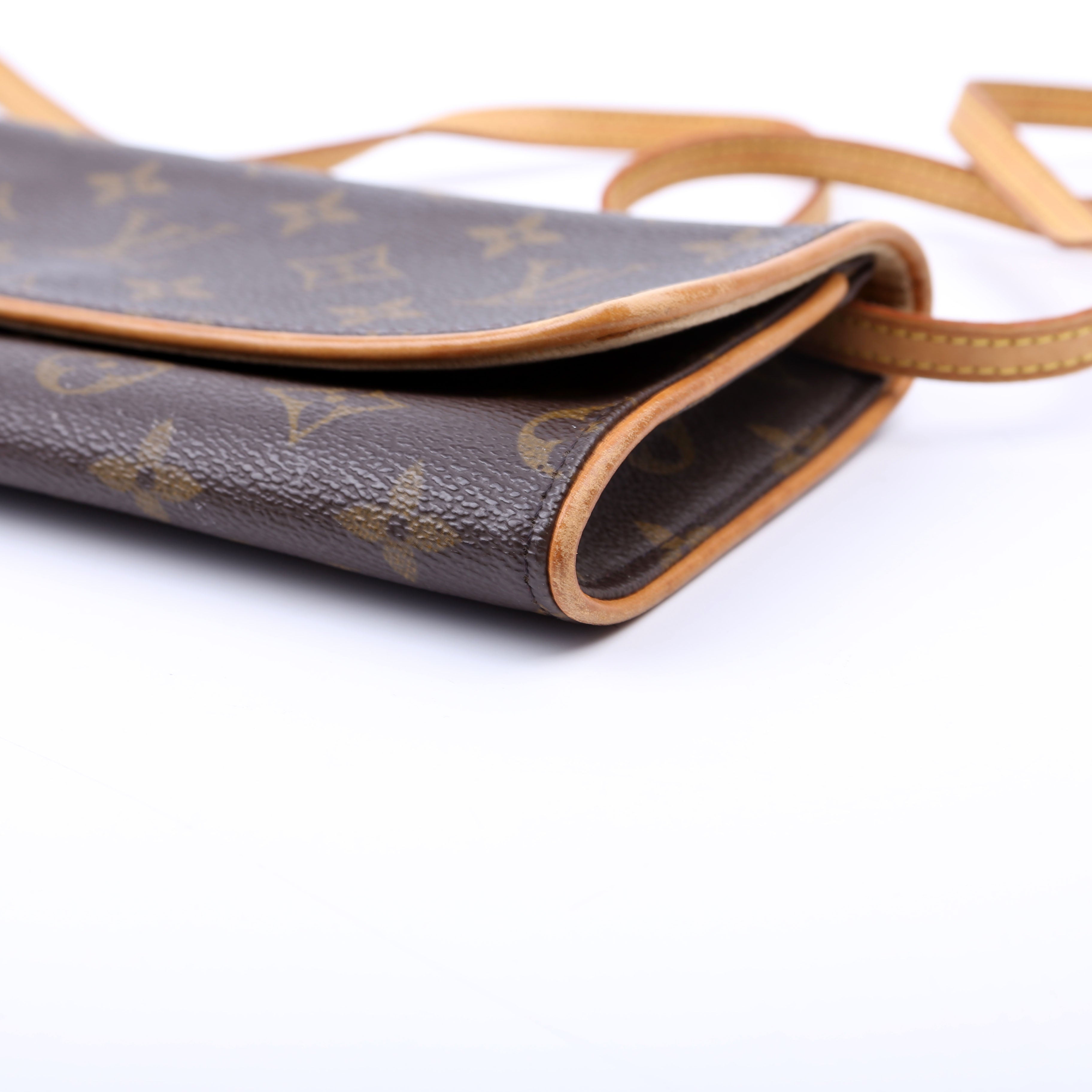 Louis Vuitton Pochette Twin GM Monogram