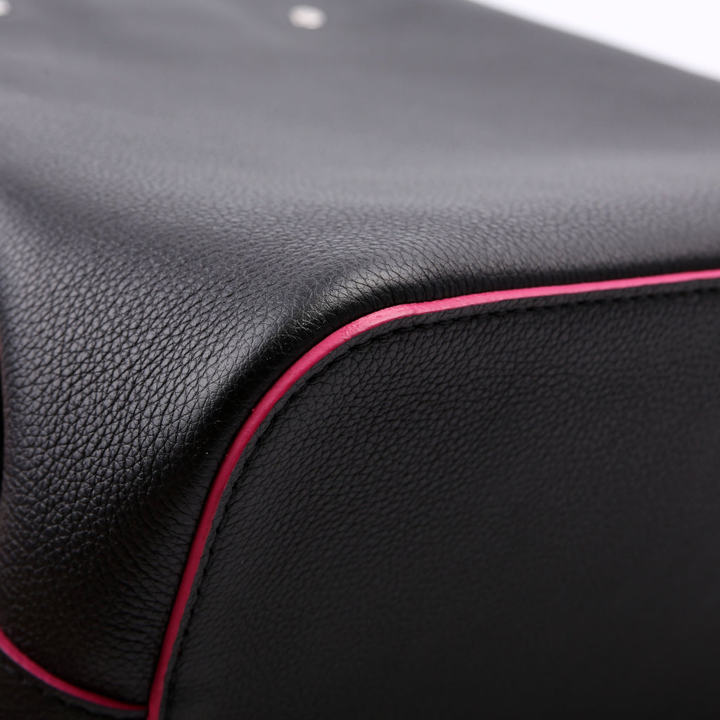 Louis Vuitton Lockme Bucket Bag Black/Pink
