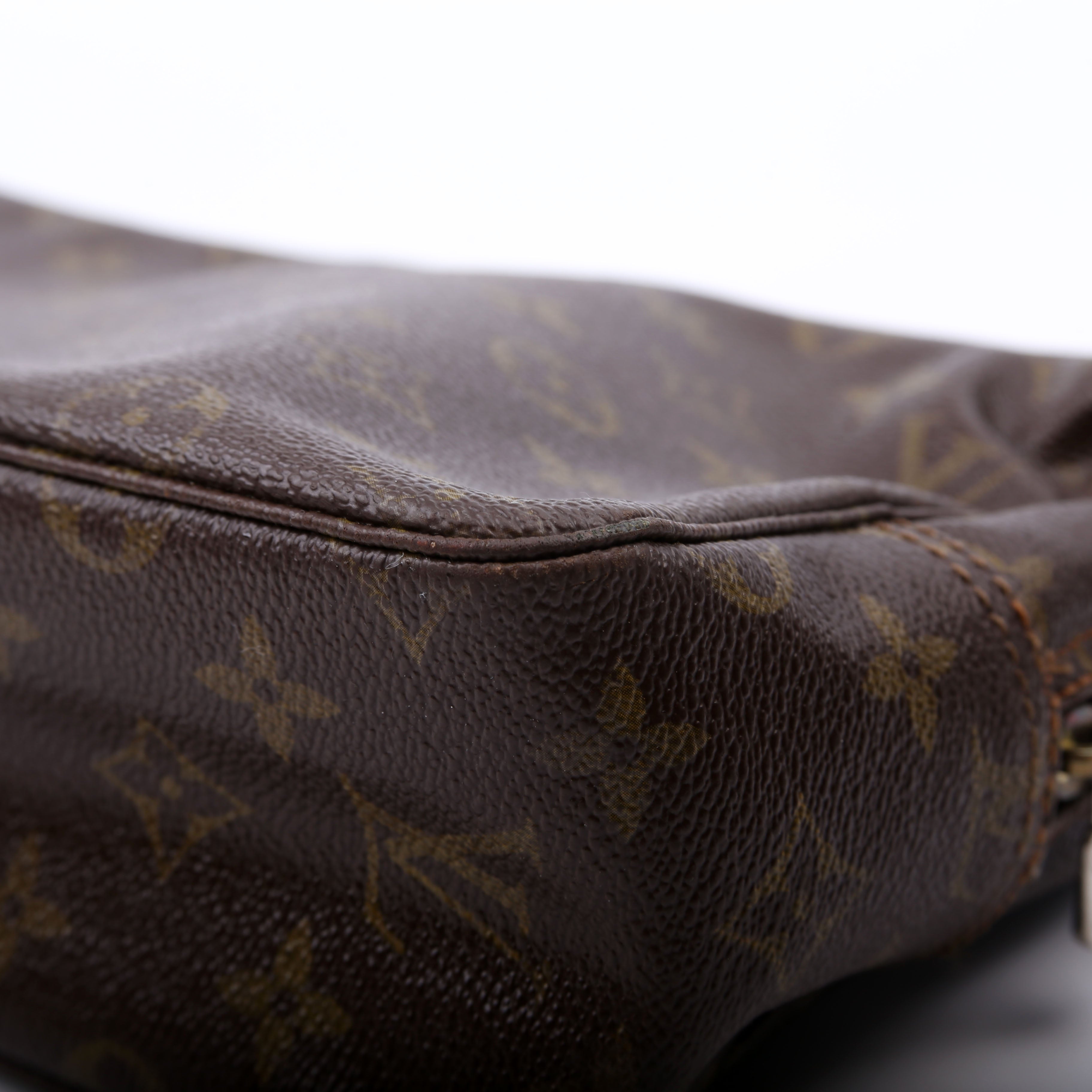Louis Vuitton Trousse Toilette 28 Monogram