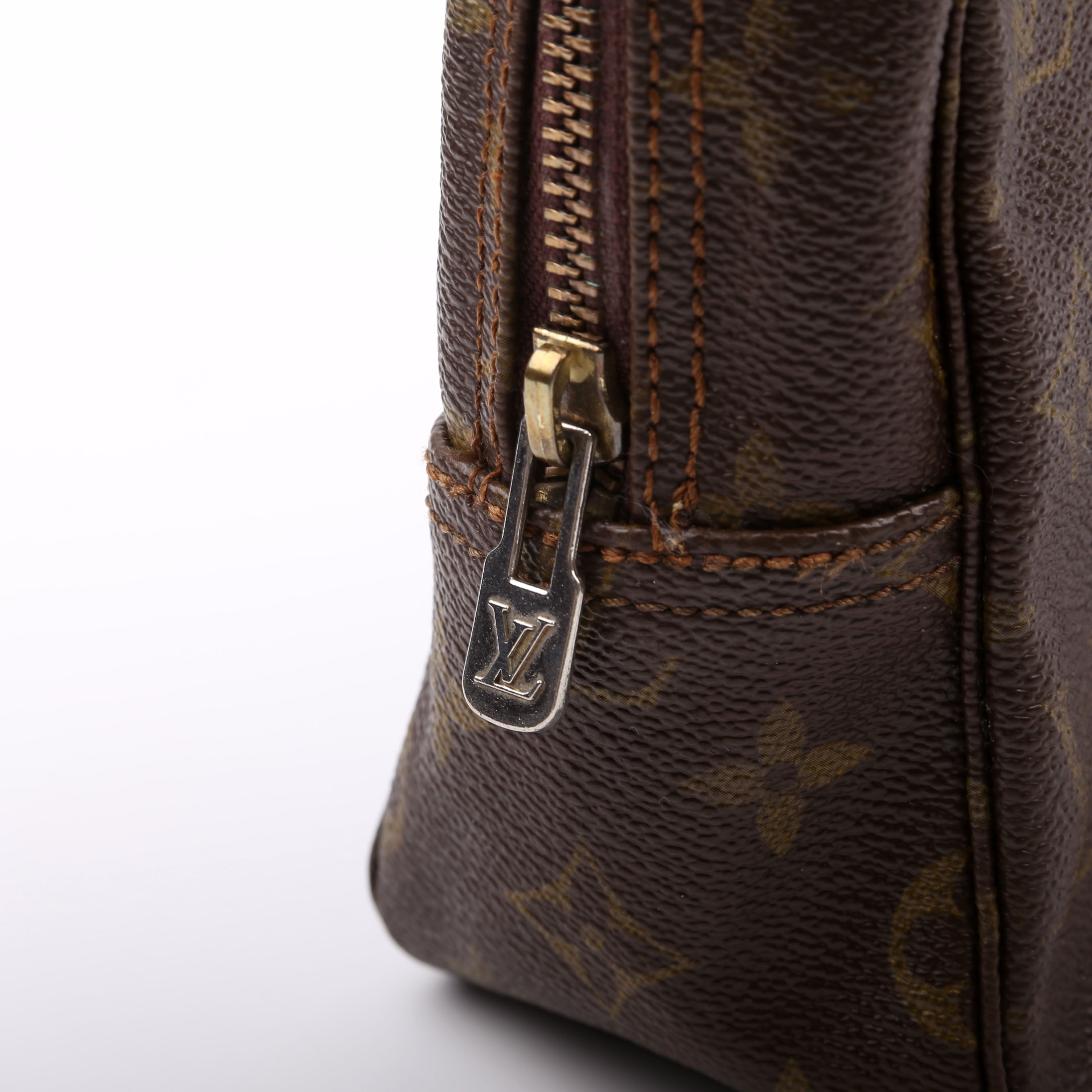 Louis Vuitton Trousse Toilette 28 Monogram