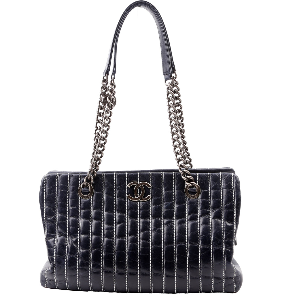 Chanel Vertical Quilt Tote 20M Navy