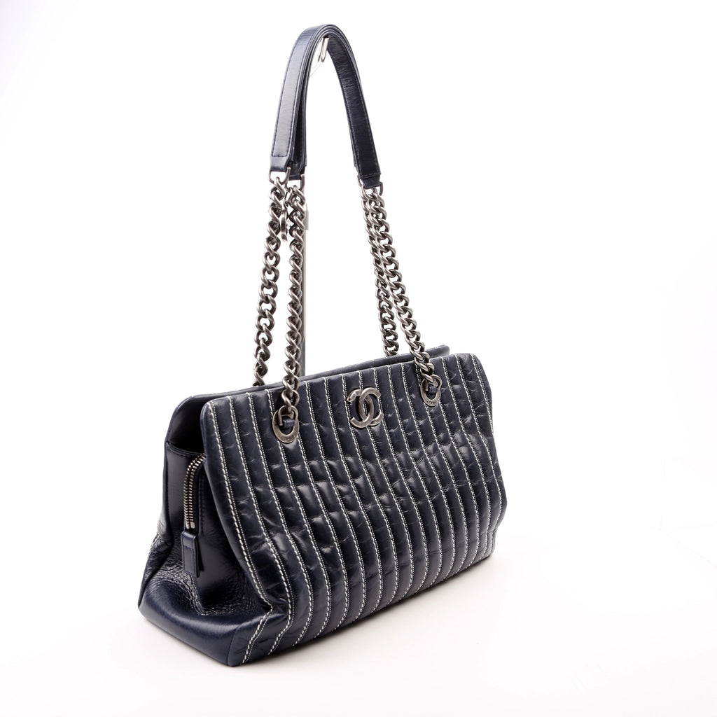 Chanel Vertical Quilt Tote 20M Navy