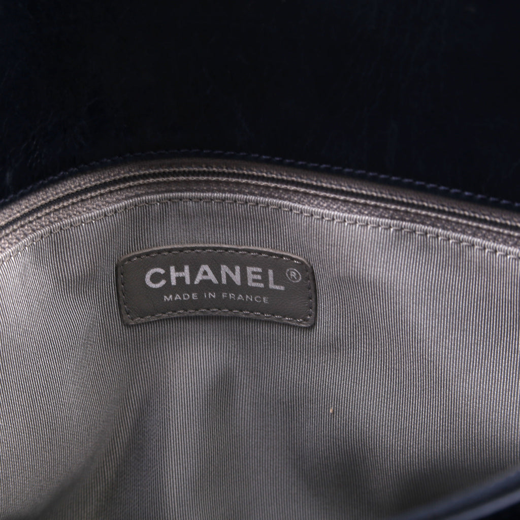 Chanel Vertical Quilt Tote 20M Navy