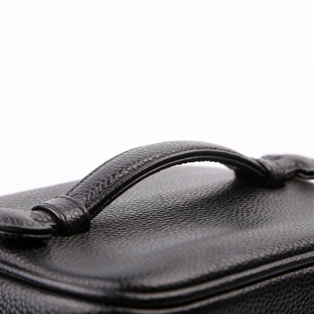 Chanel CC Vanity Case Small Caviar Leather 6M