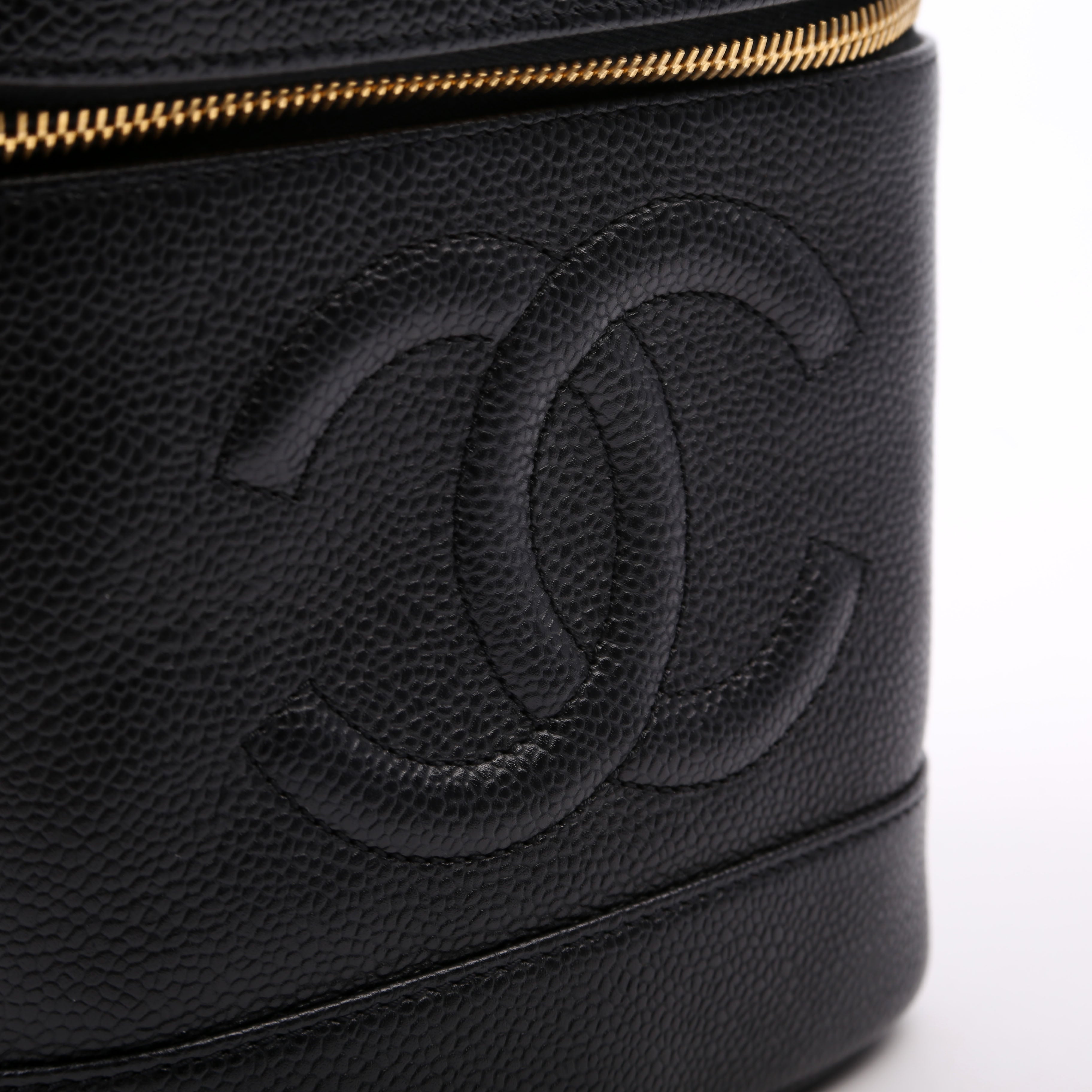 Chanel CC Vanity Case Small Caviar Leather 6M