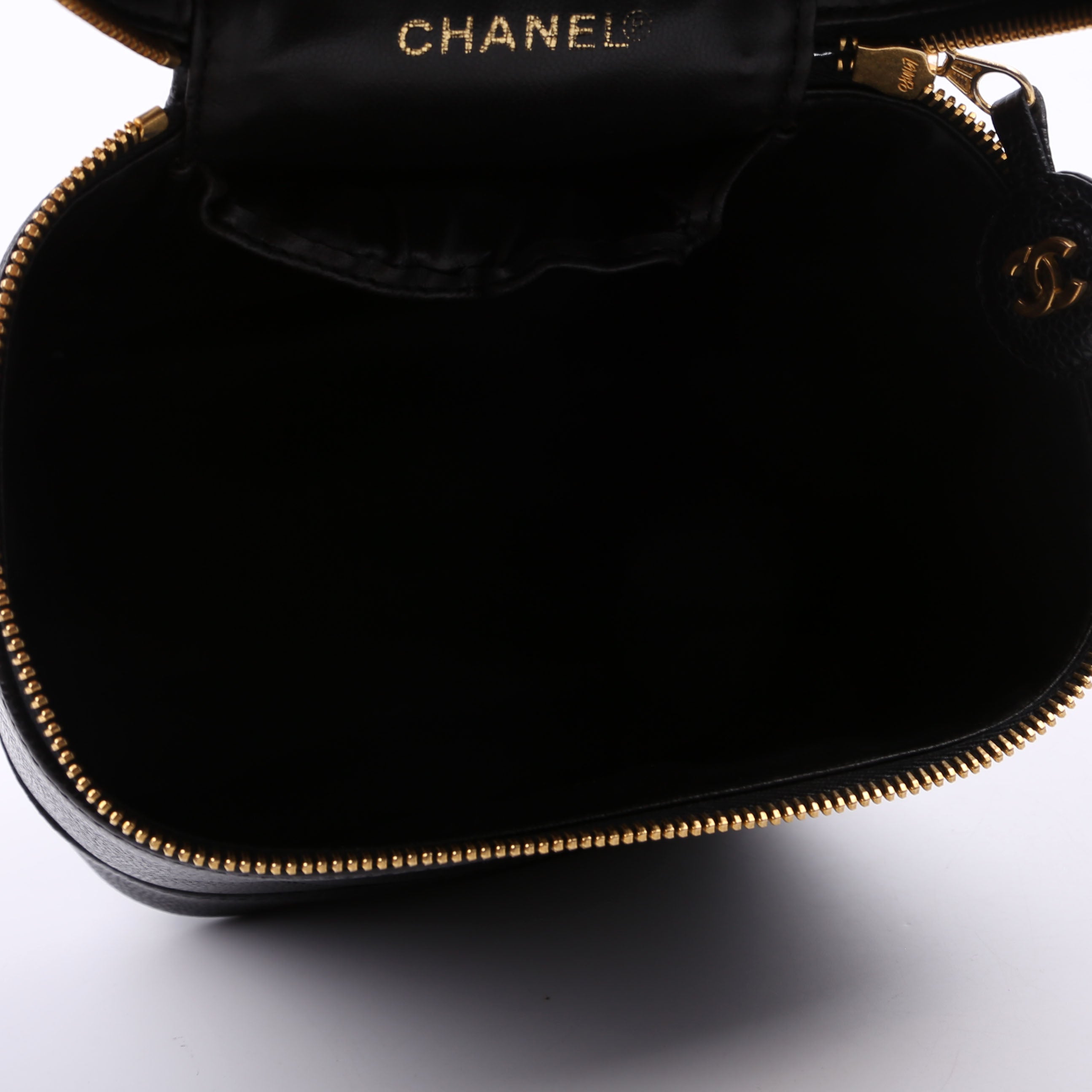 Chanel CC Vanity Case Small Caviar Leather 6M