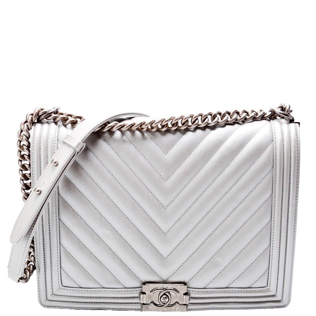 Chanel Boy Flap Medium Old Chevron Caviar 21-25M Silver
