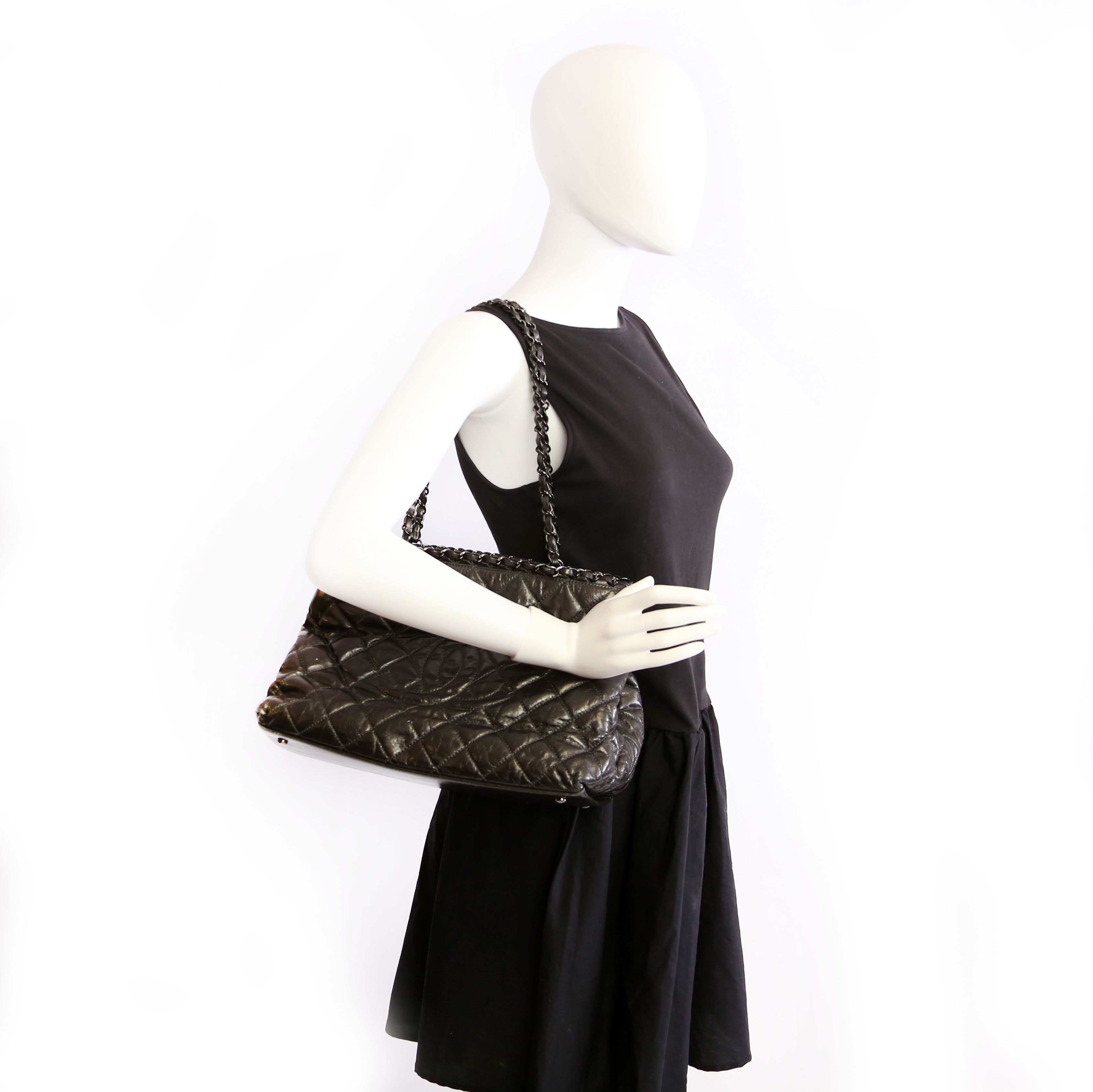 Chanel Chain Me Tote Small 14M Grey