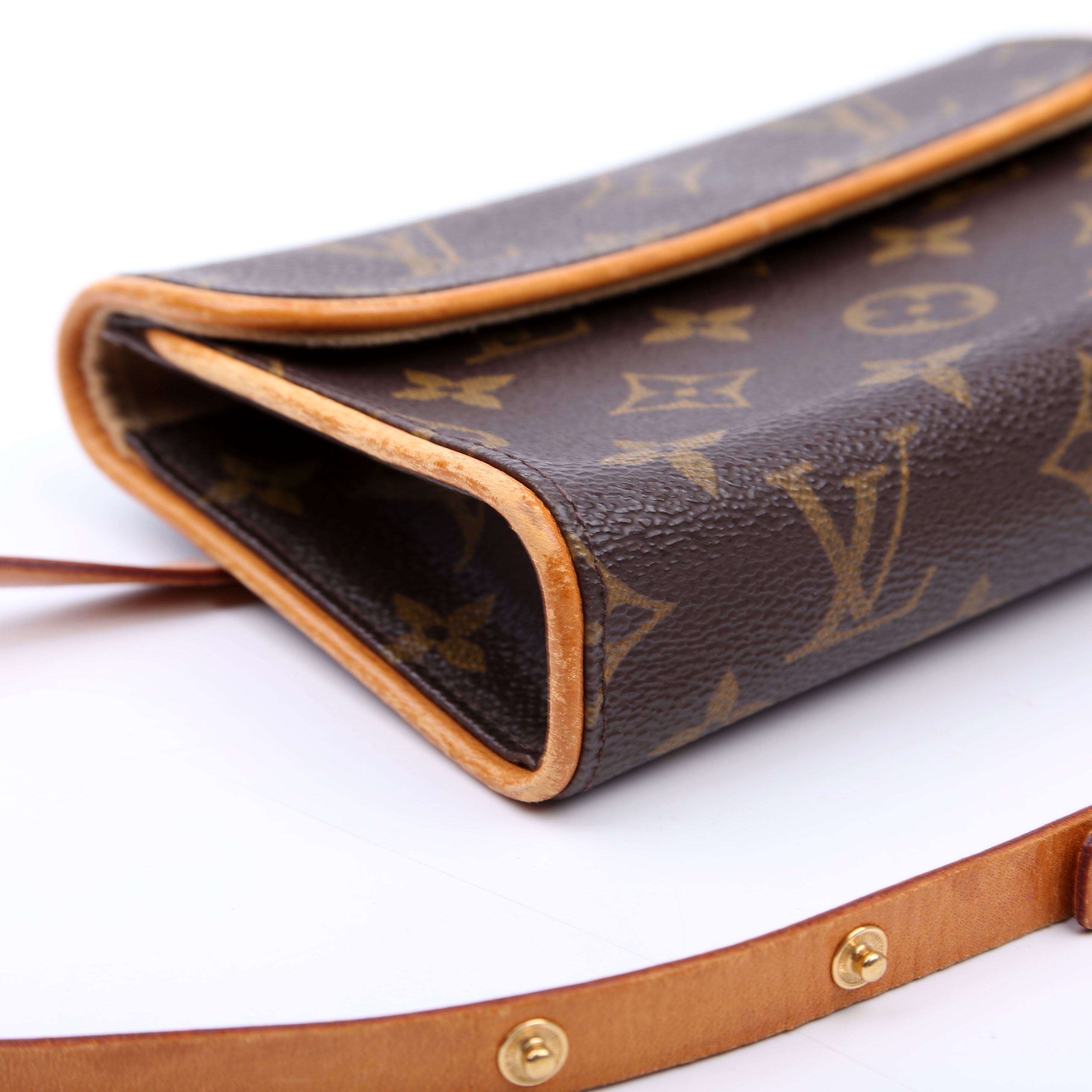 Louis Vuitton Pochette Florentine Monogram