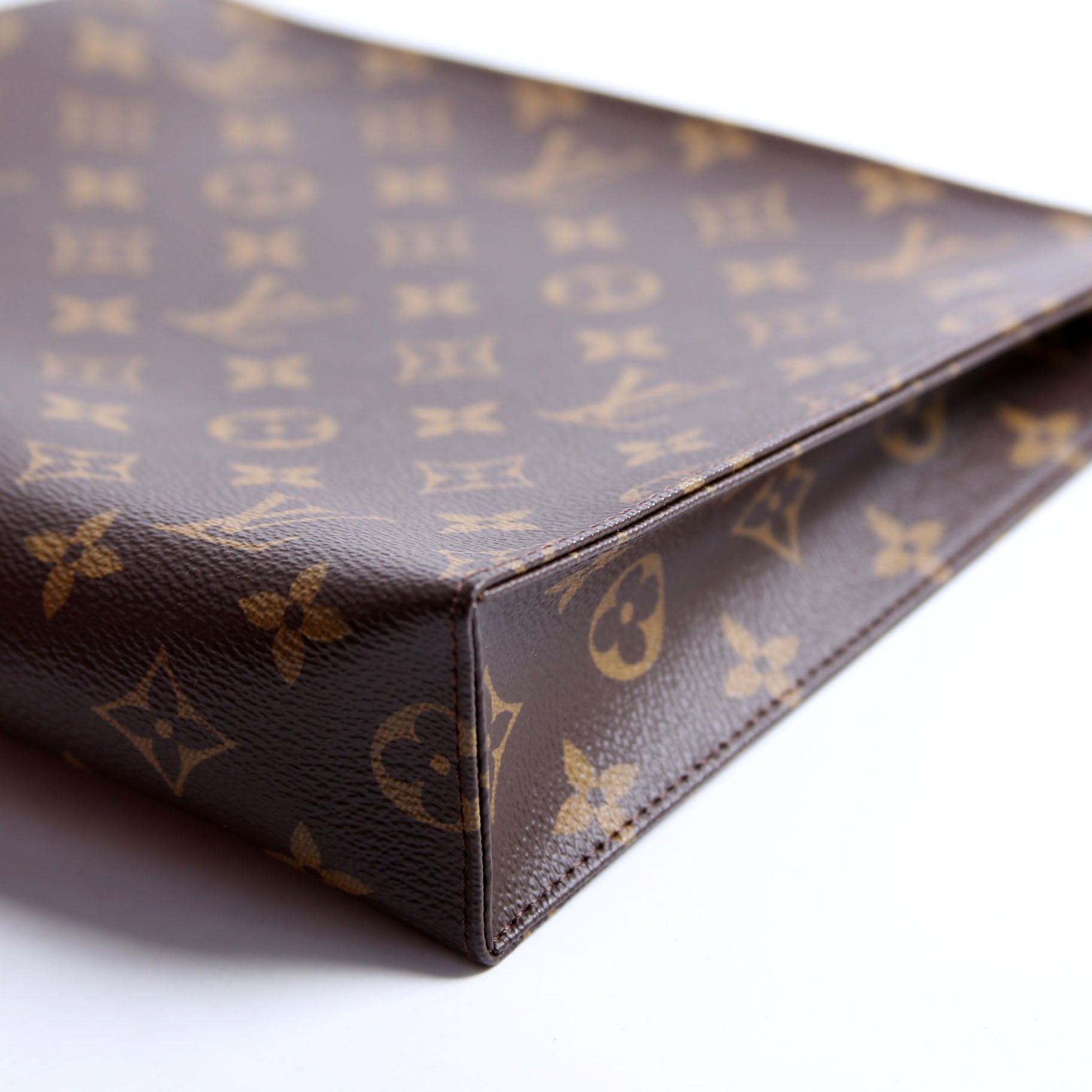 Louis Vuitton Toiletry Pouch 26 Newer Monogram