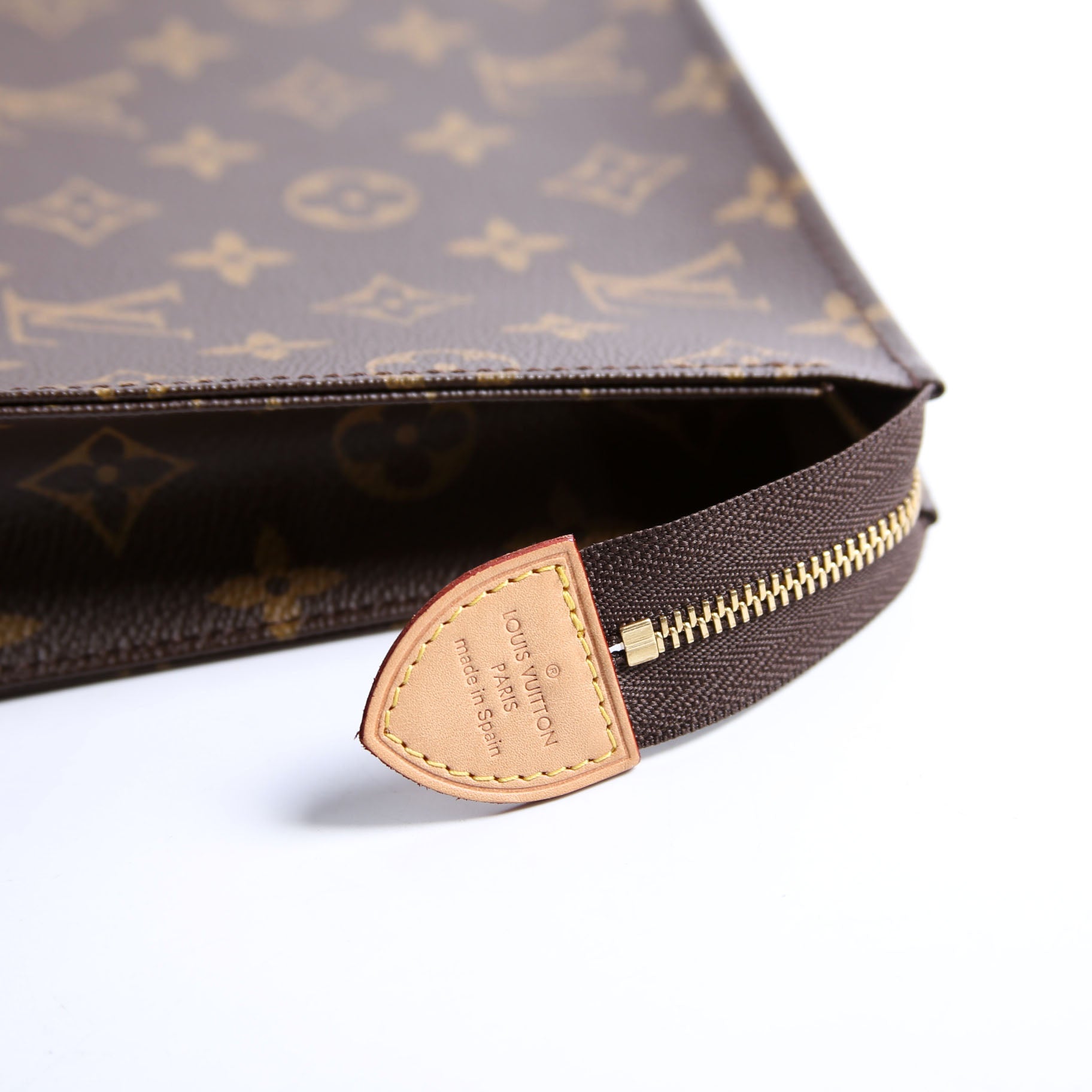 Louis Vuitton Toiletry Pouch 26 Newer Monogram