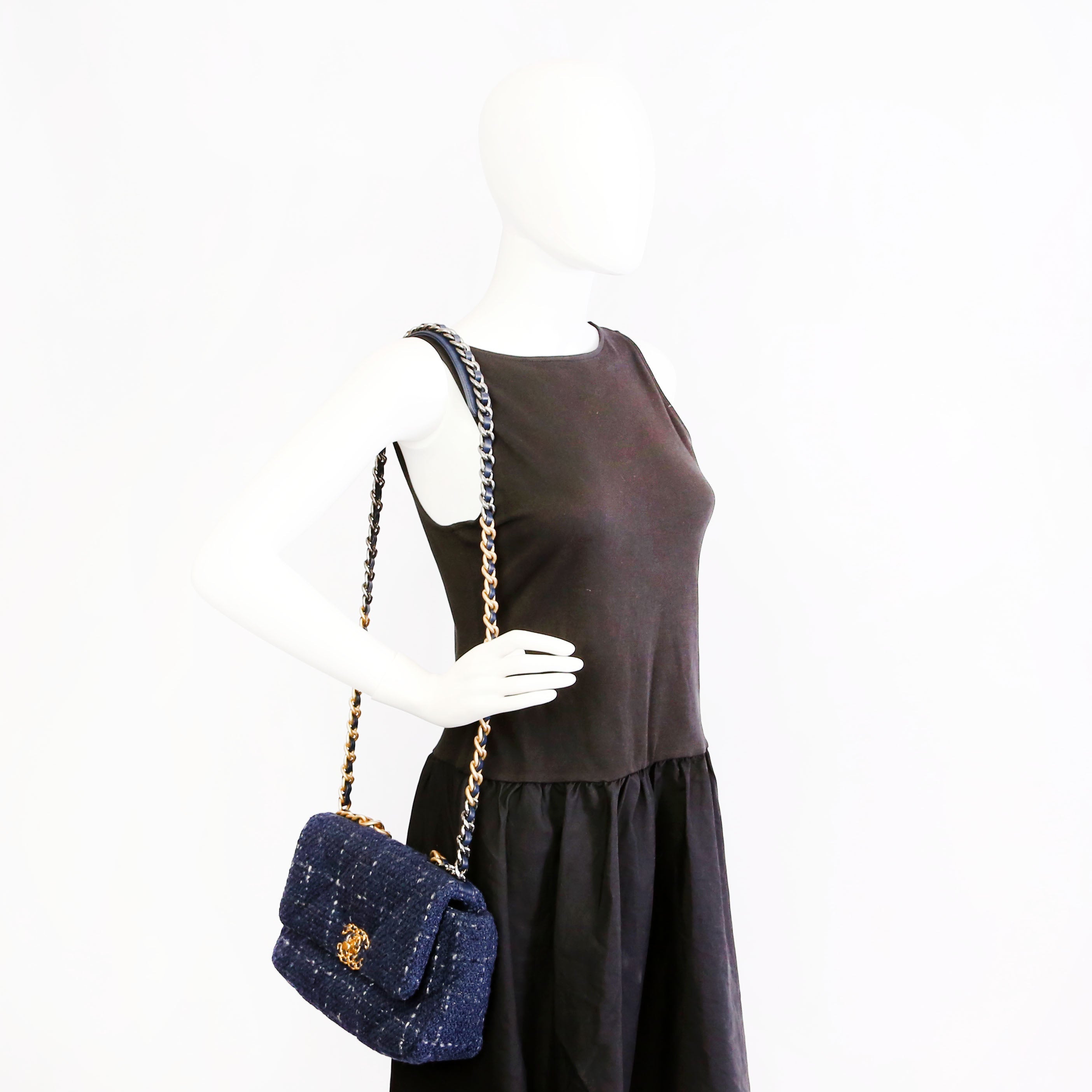 Chanel Chanel 19 Small Tweed RFID Navy