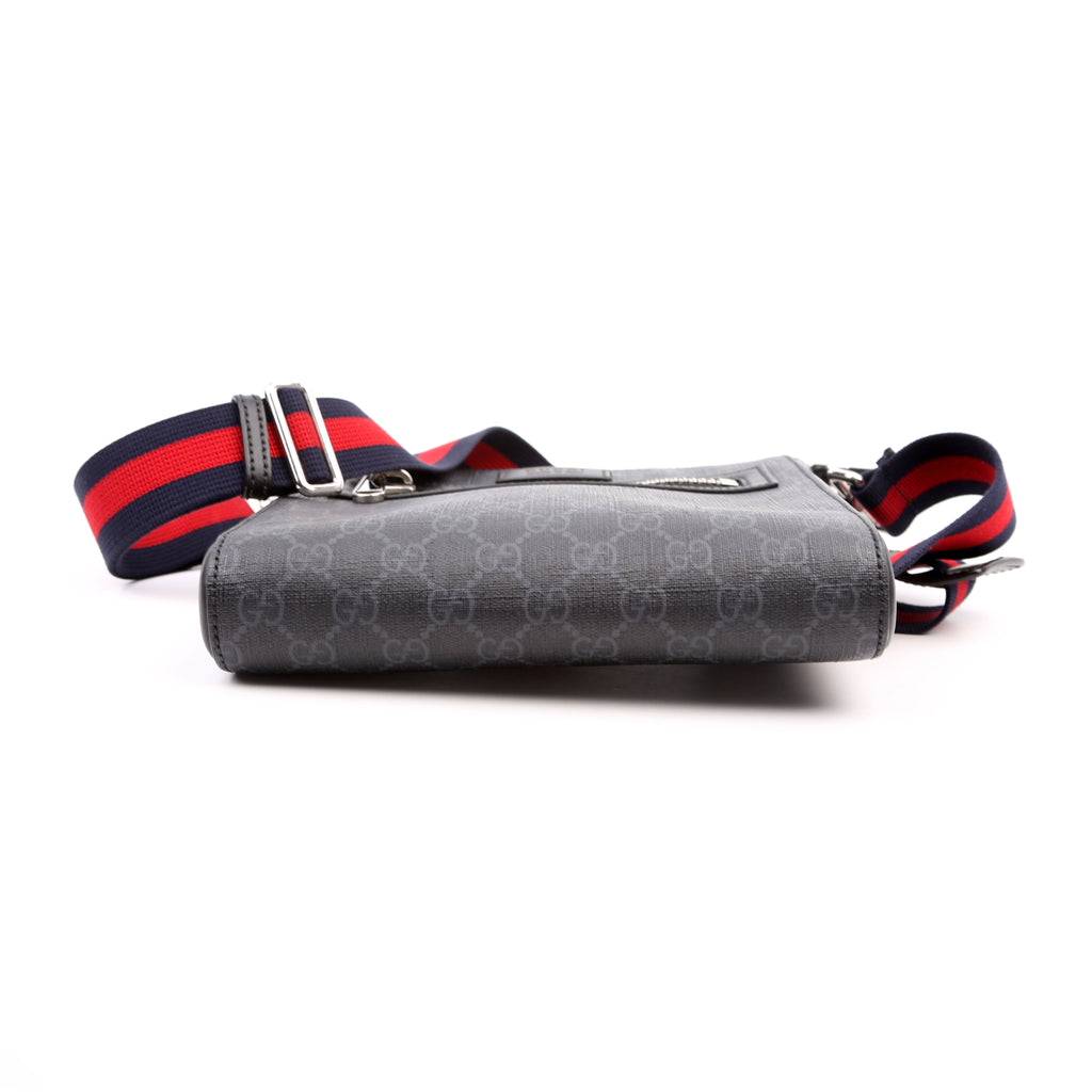 Gucci 523599 Supreme Messenger Bag